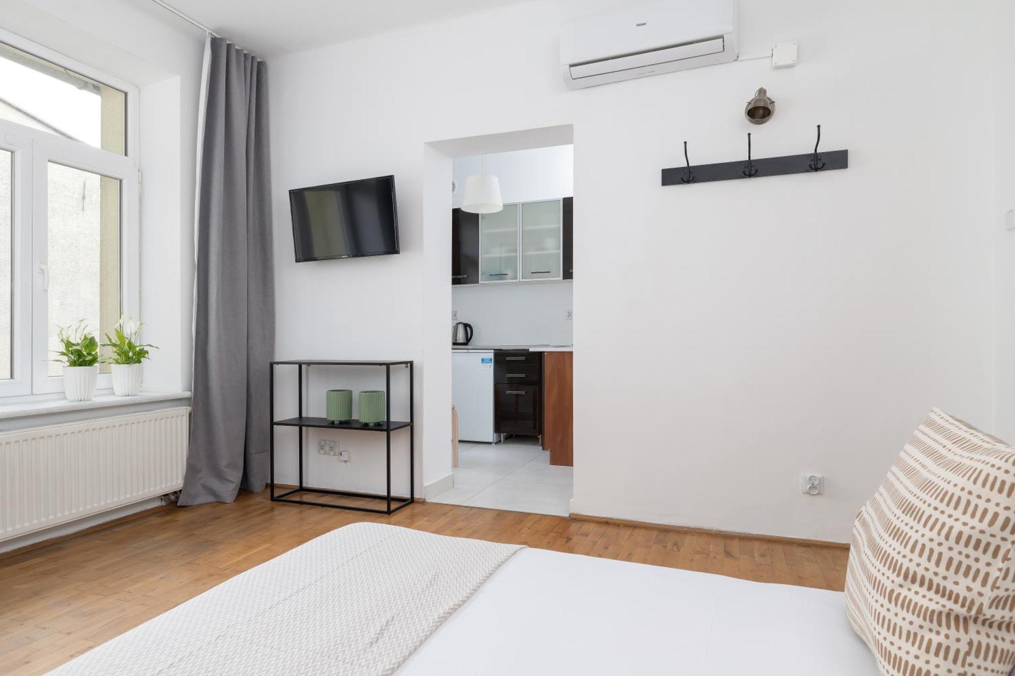 Apartment With Ac - Dluga 65 *