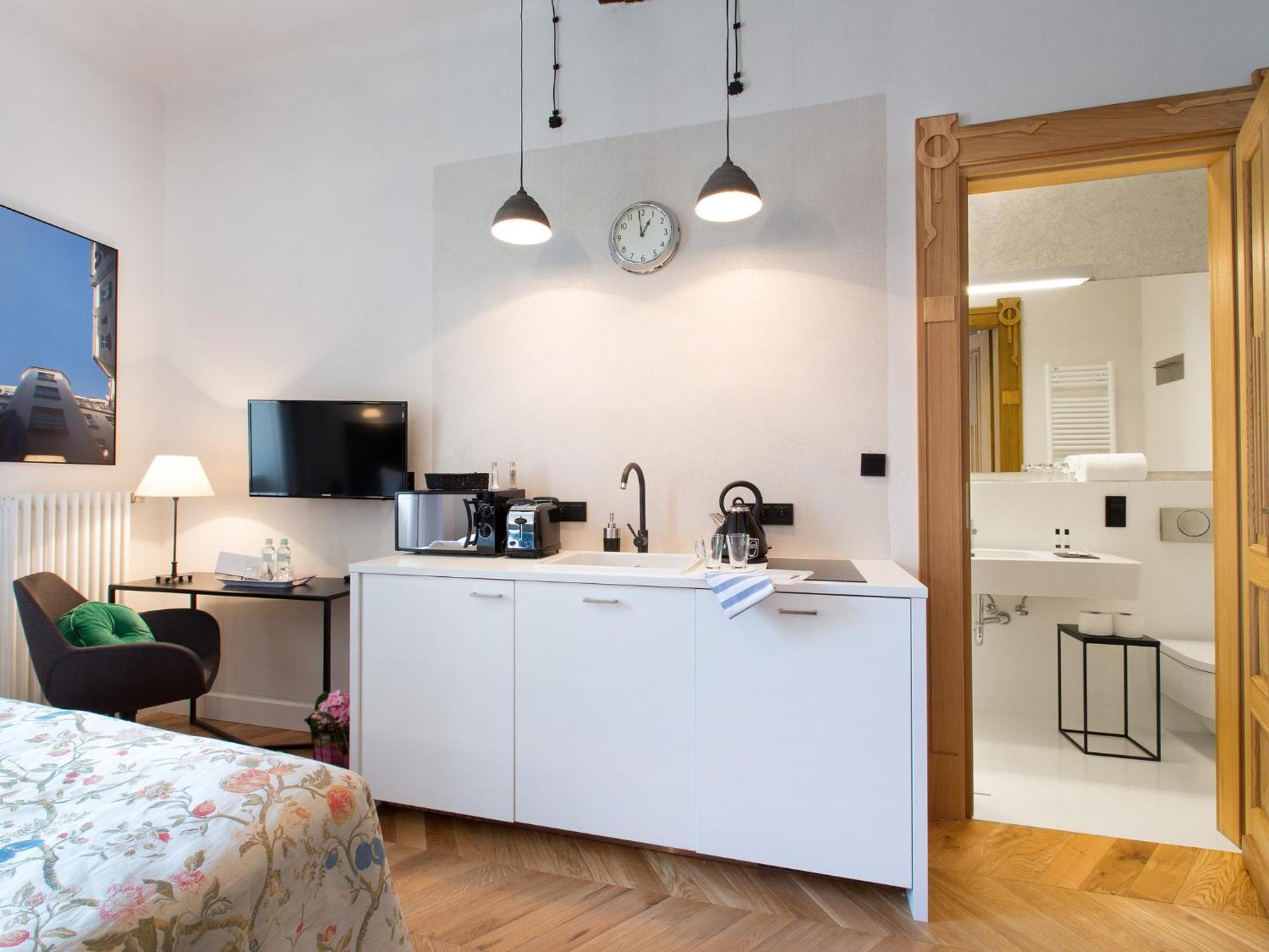 Aparthotel Antique Plac Szczepanski 3*