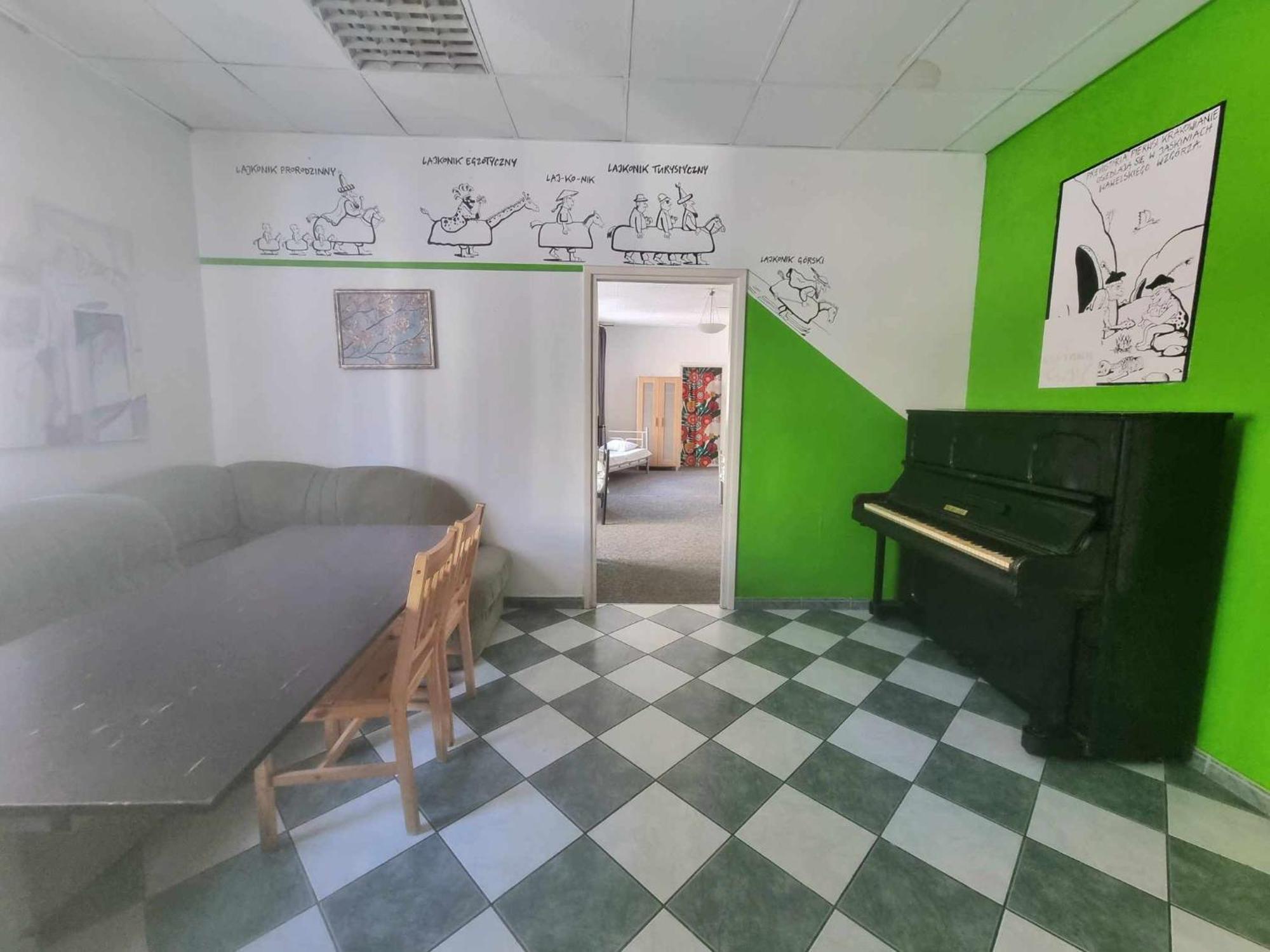 Spacious In Old Town Apartment Krakow
