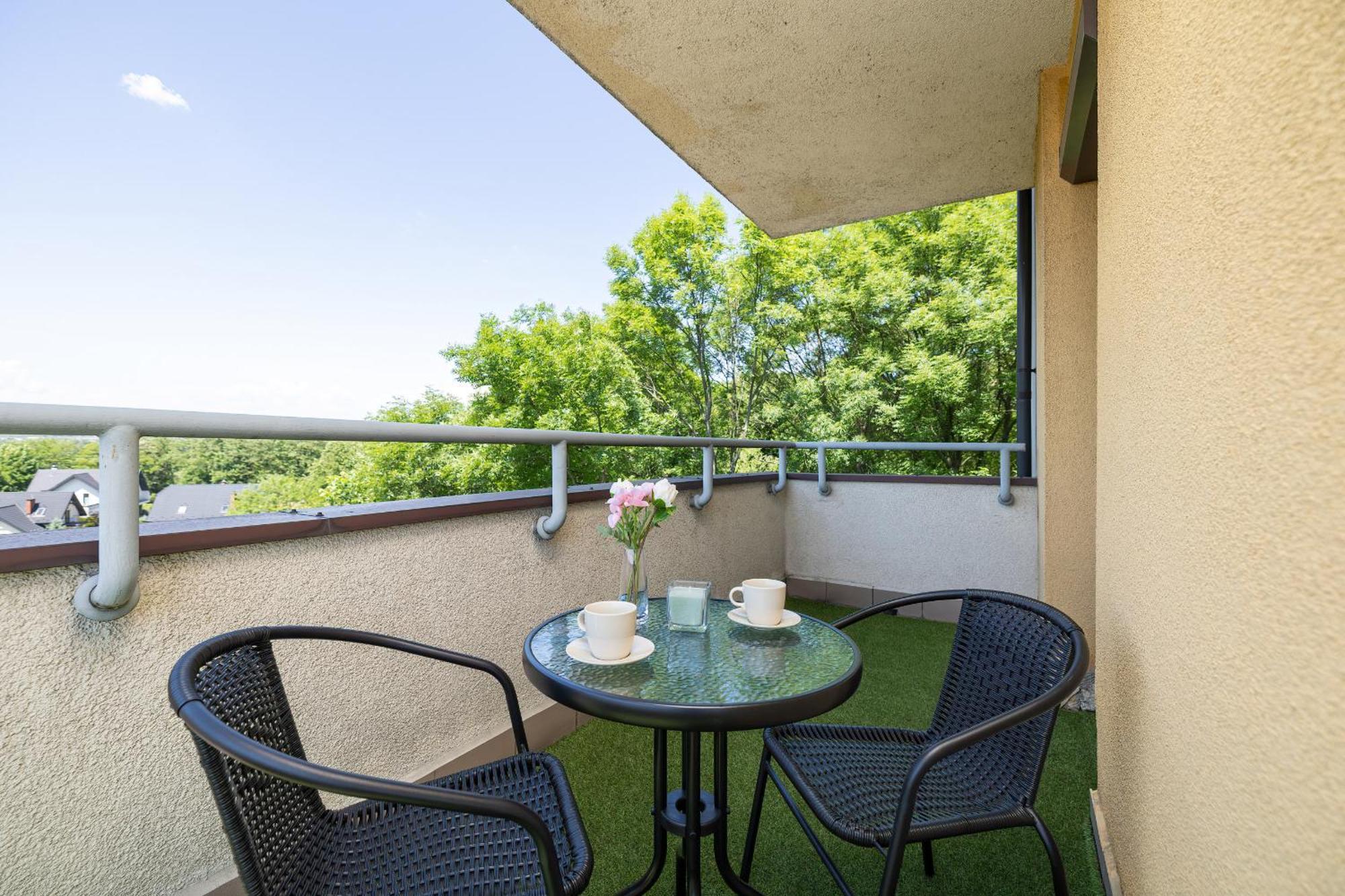 Gamers' Paradise - Modern With Parking In Cracow By Renters Krakow