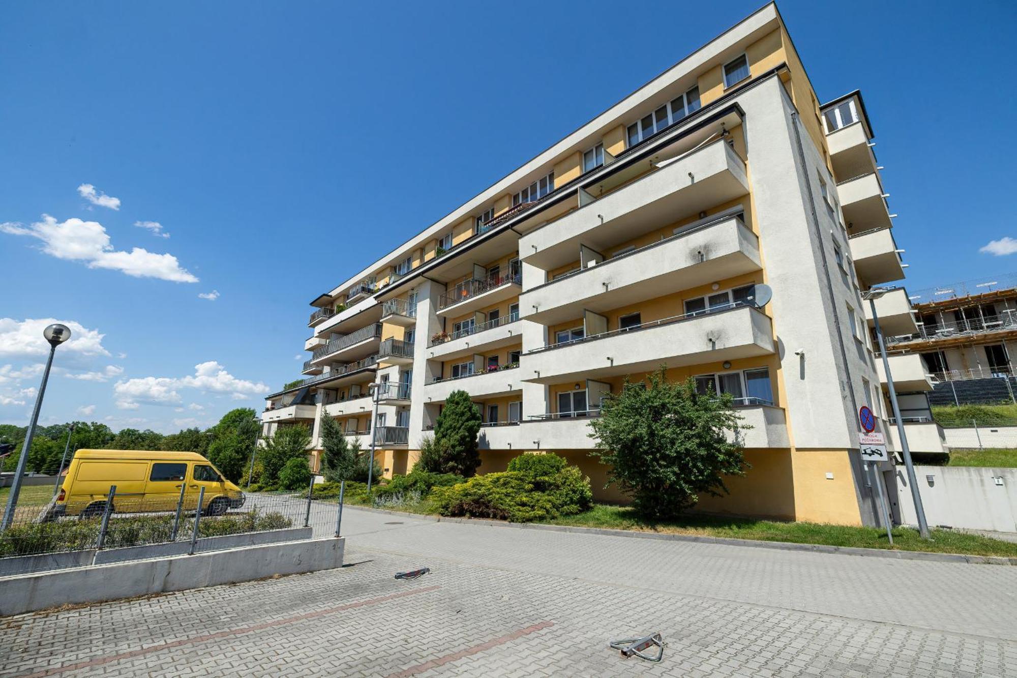 Apartment Gamers' Paradise - Modern With Parking In Cracow By Renters *