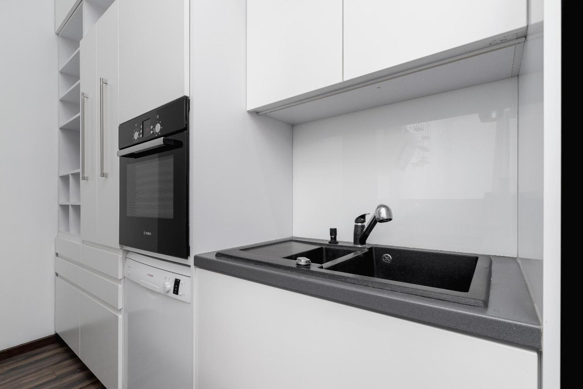 Apartment 3 Bedroom - Rynek Podgorski 15