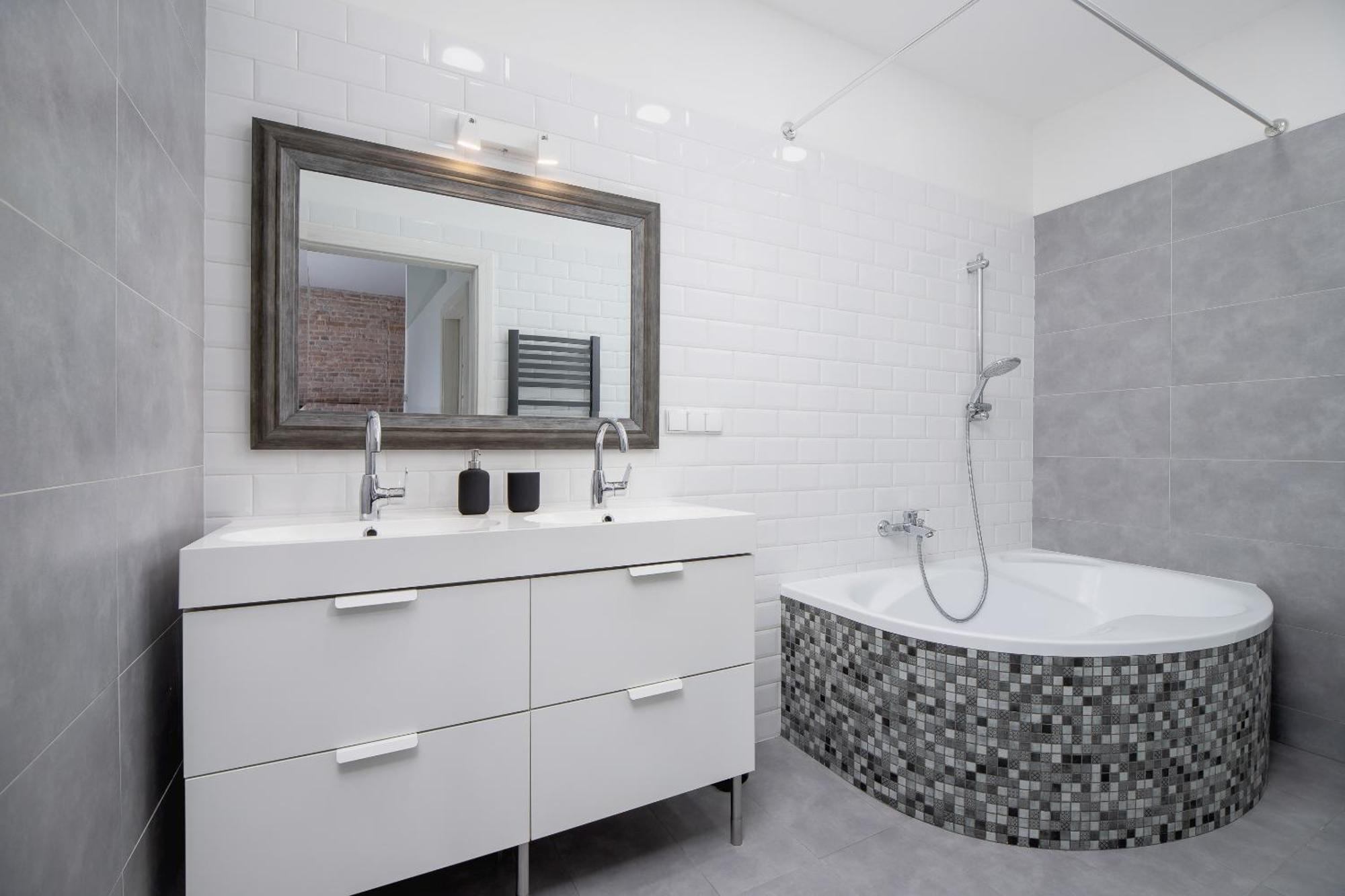 3 Bedroom - Rynek Podgorski 15 Apartment