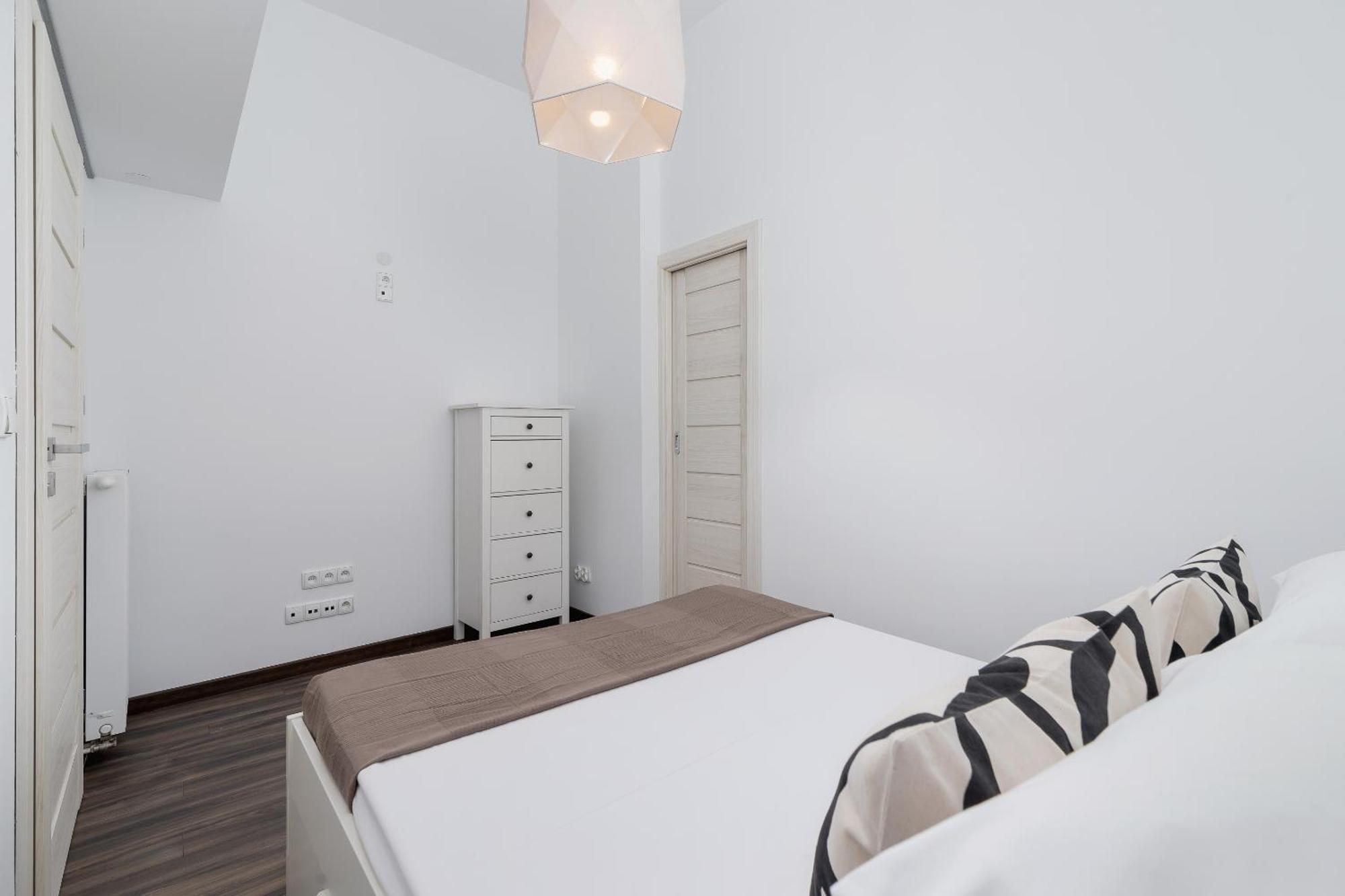 3 Bedroom - Rynek Podgorski 15 Apartment Krakow