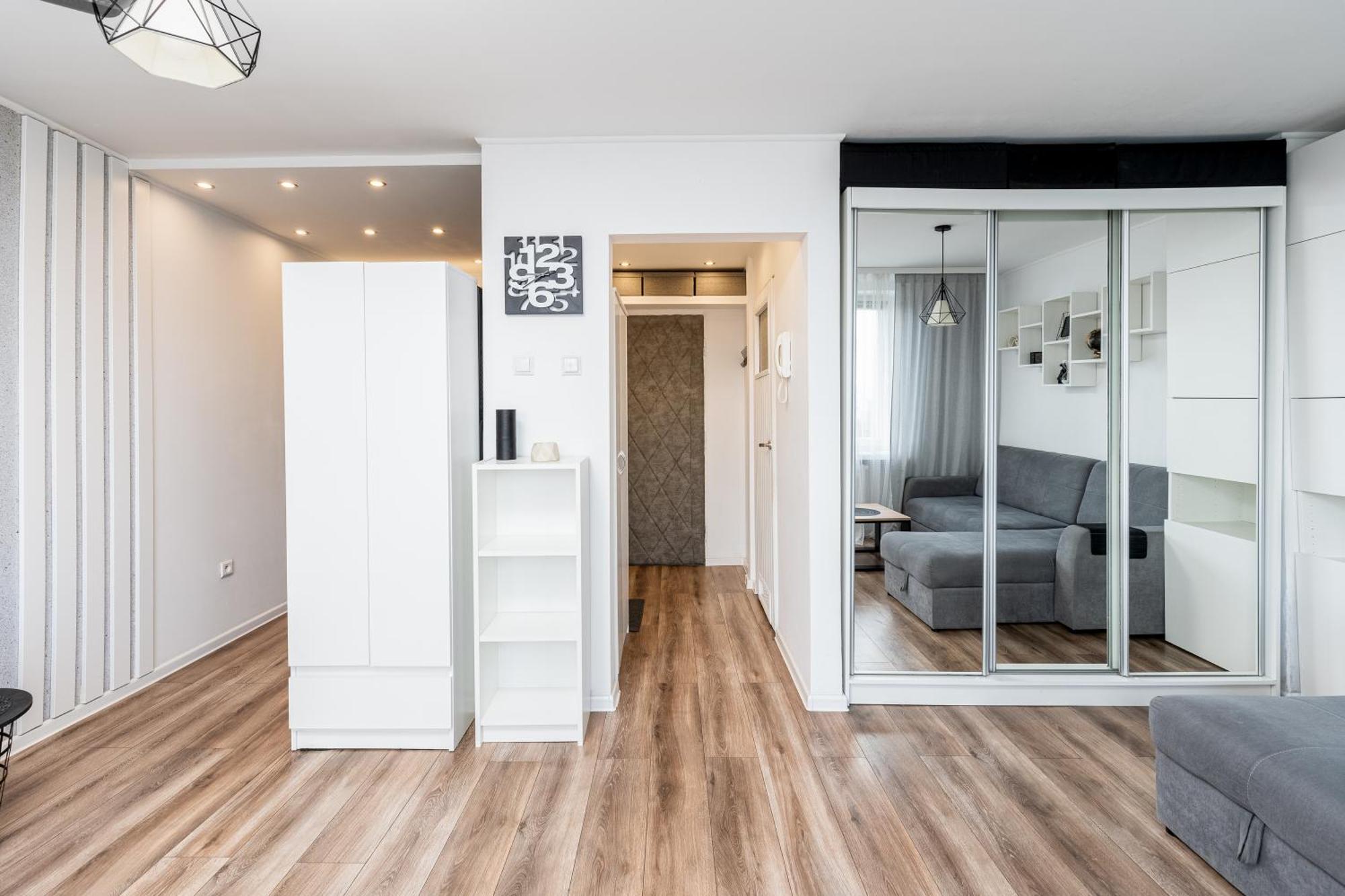 Apartament Park Tysiaclecia Grey Studio