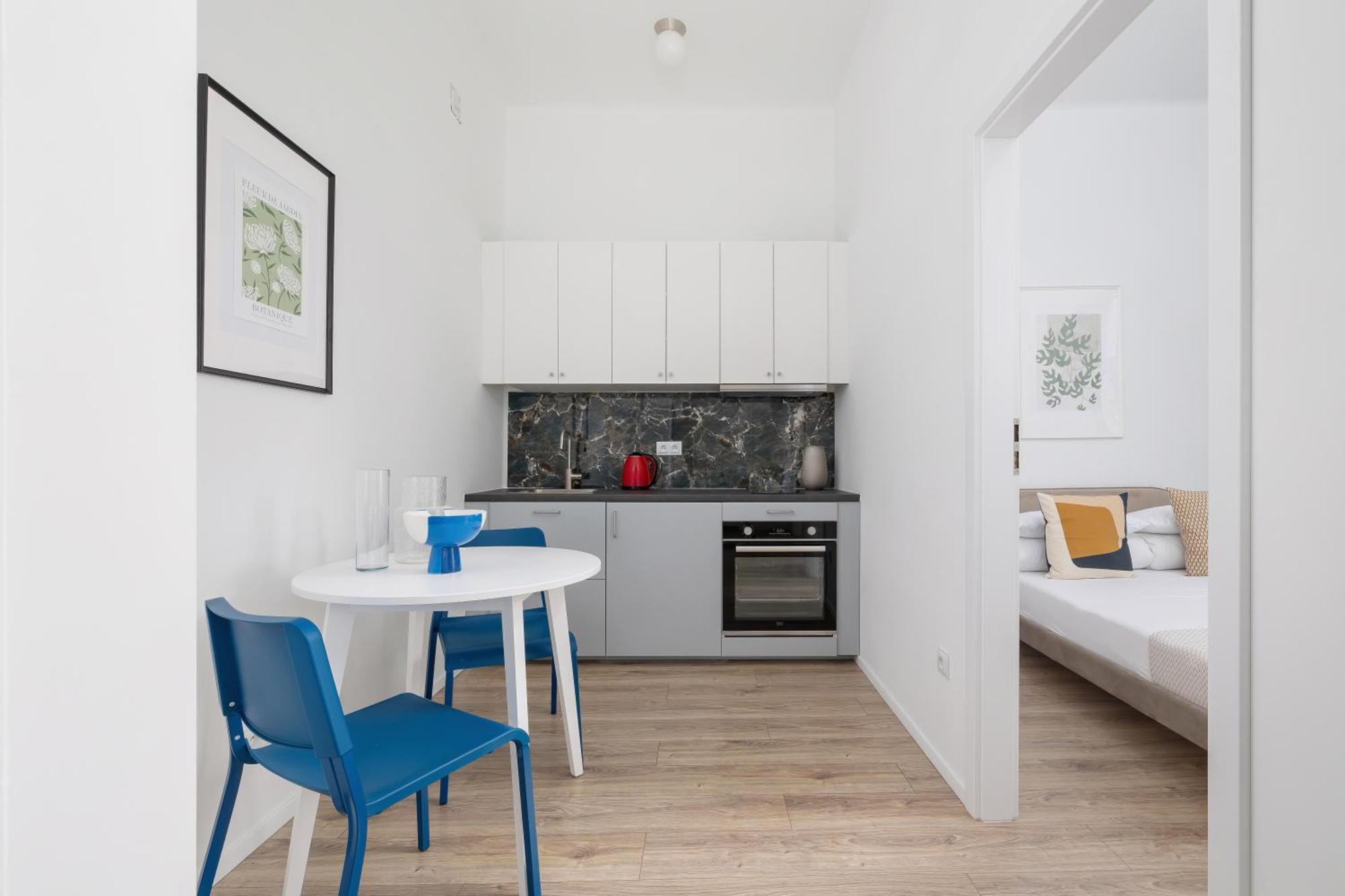 2 Bedroom - Dluga 65 Apartment *