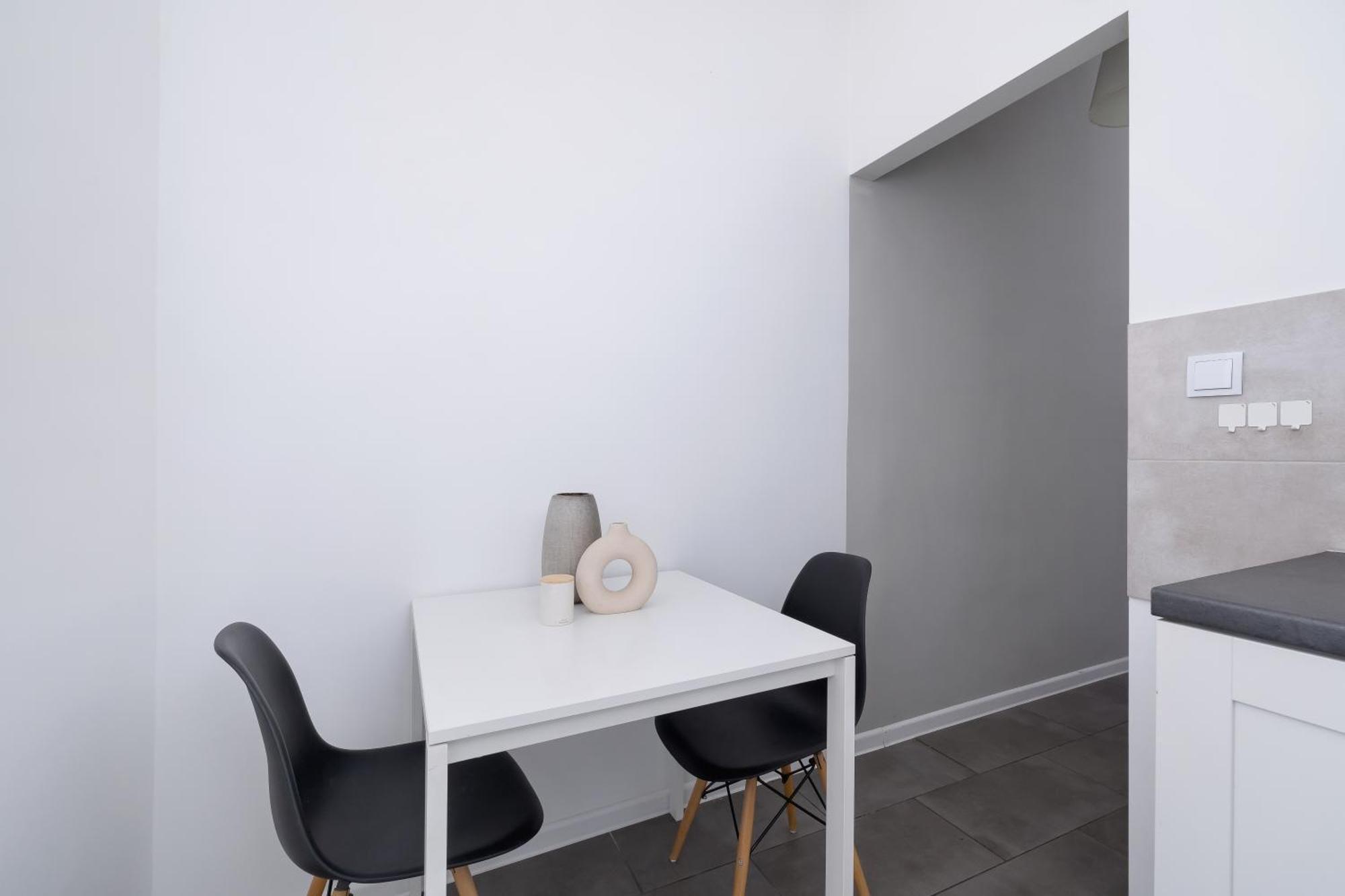 Apartament 2-bedroom With Balcony - Dluga 65 Street *