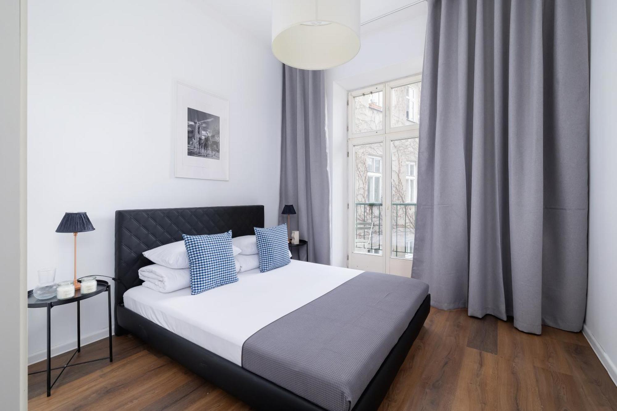 2-bedroom With Balcony - Dluga 65 Street Apartament *
