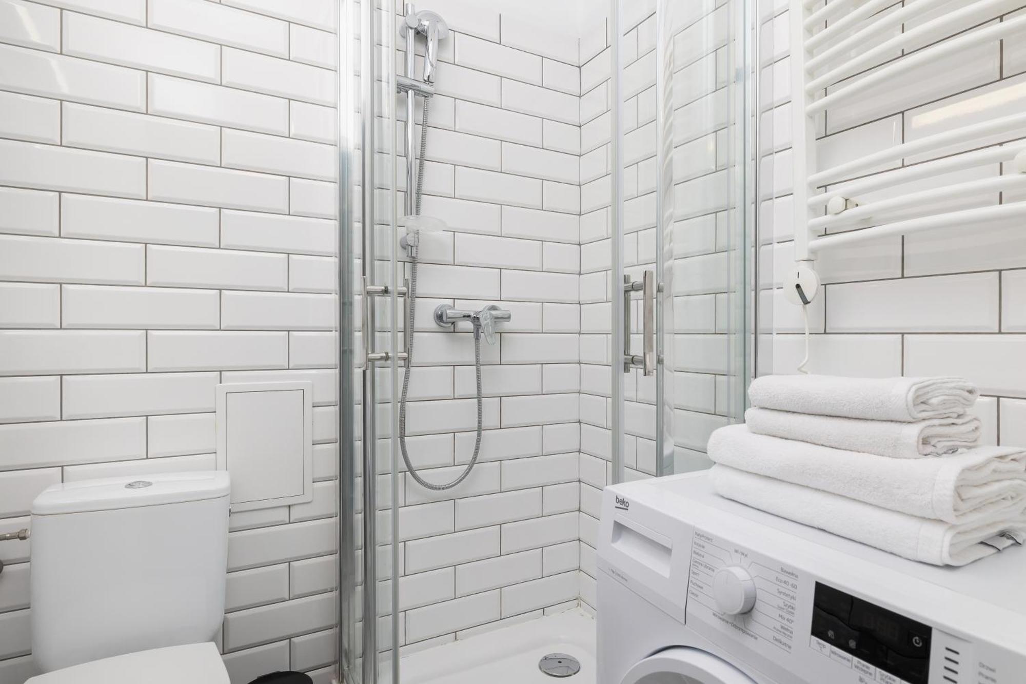 2-bedroom With Balcony - Dluga 65 Street *