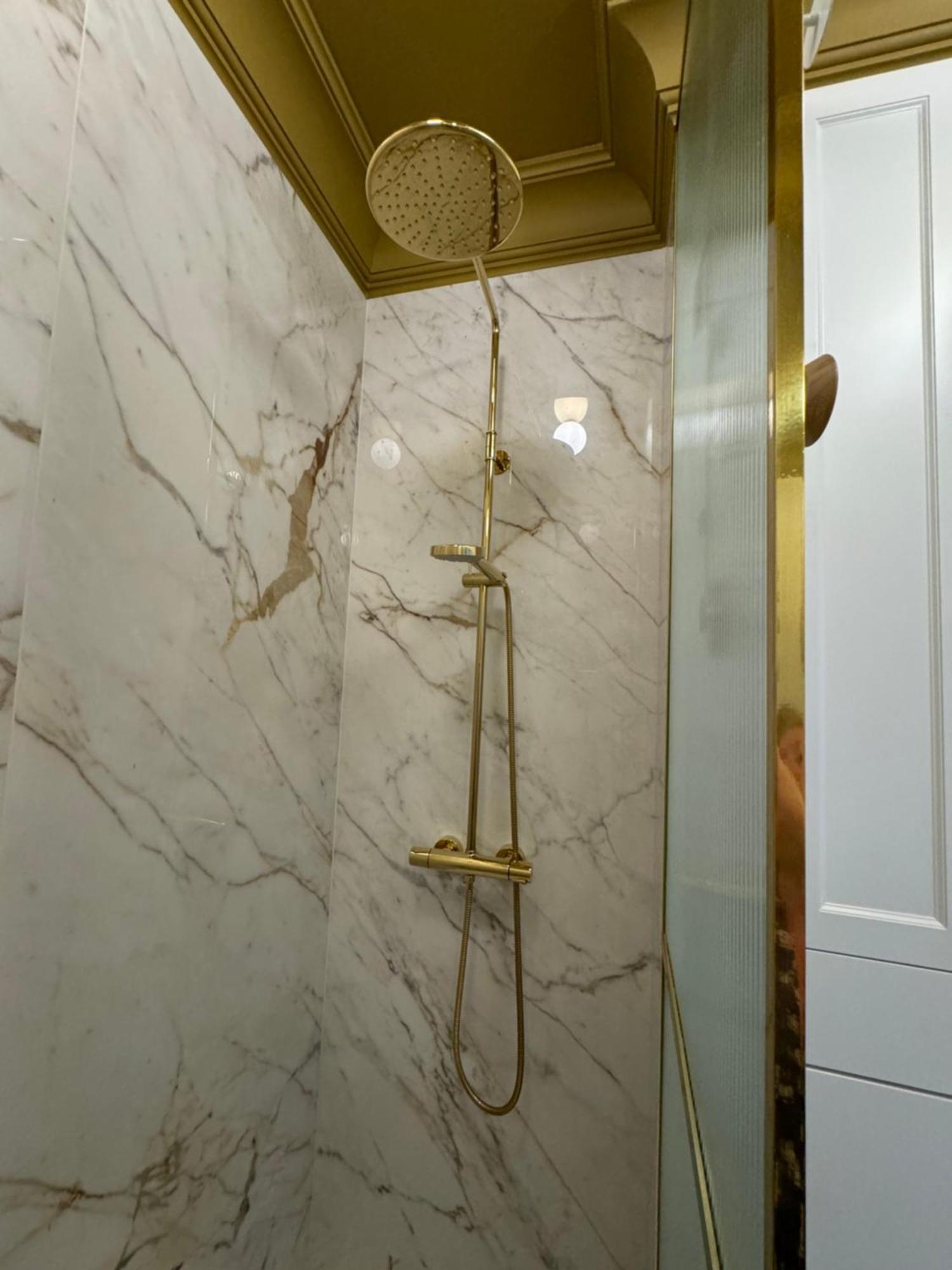 Apartment Premium In Parisian Style In The Heart Of Old