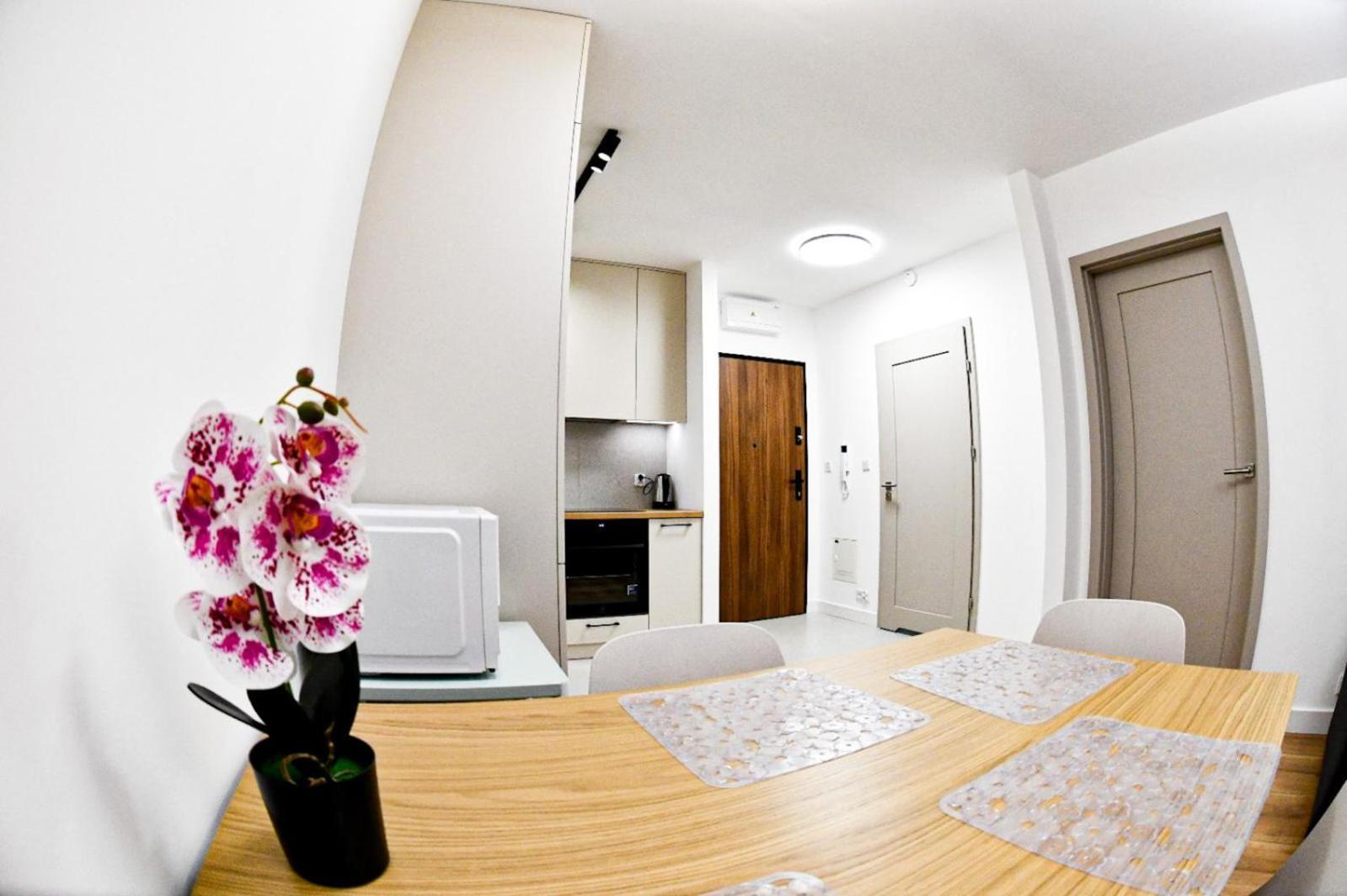 Elegant Two-room Apartment, Center, Balcony ,sleeps 4 Apartment Krakow