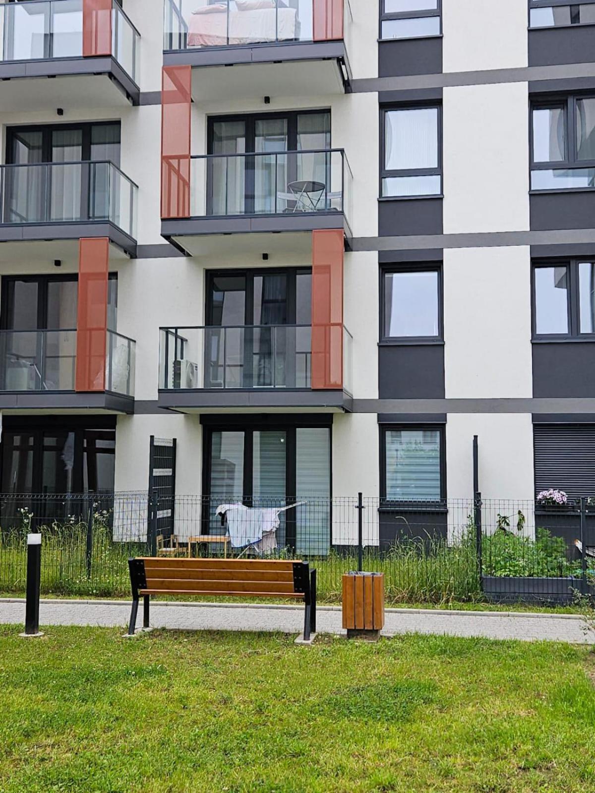 Elegant Two-room Apartment, Center, Balcony ,sleeps 4