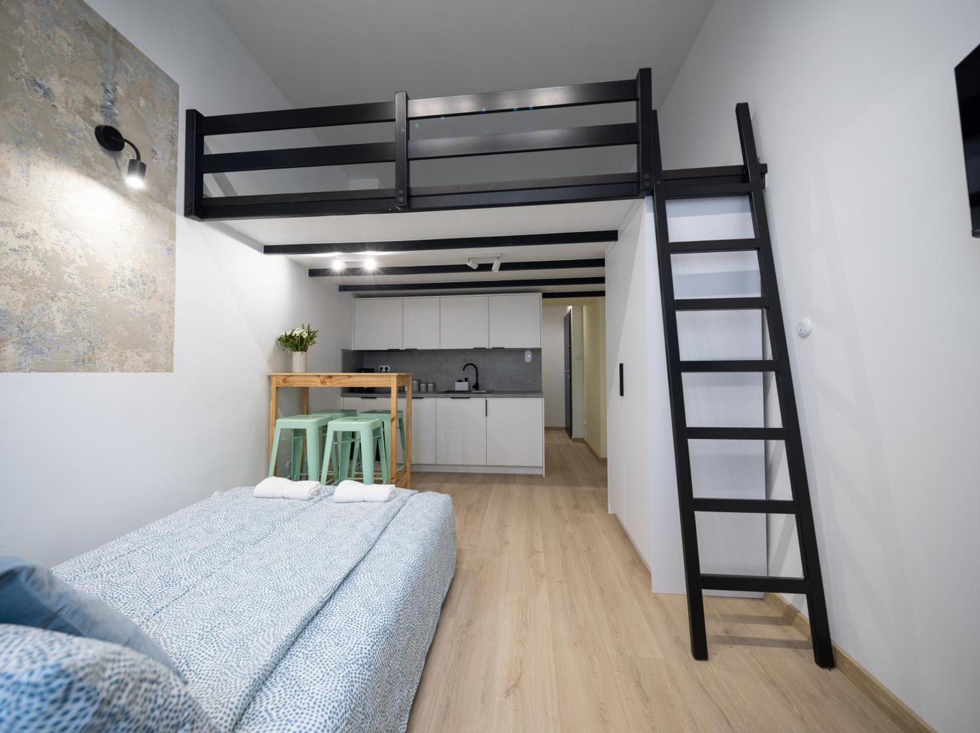 Center, Modern, Quiet Place By Homeclick Apartment *