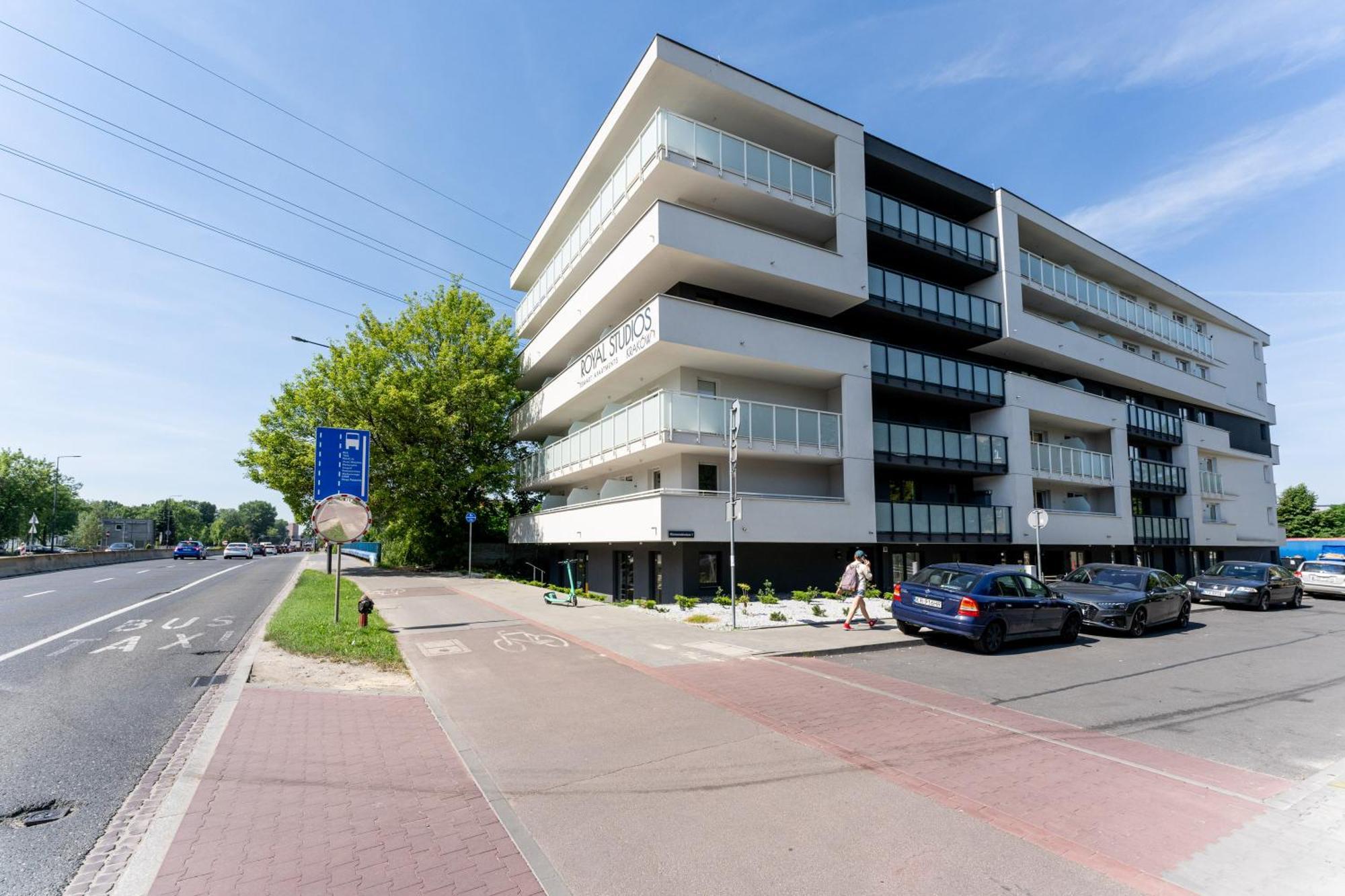 Malila Premium Cracow Center Zenona Klemensiewicza 1 *