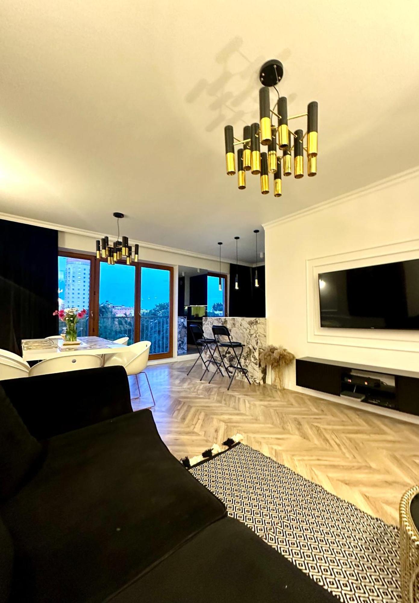 Mozarta Sky Terrace Vip 2-bed Apartment Krakow
