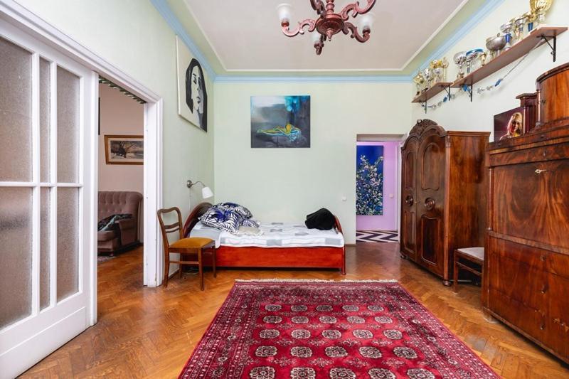 Fine Art Luxury 110 M2 , 3 Min Walk To Main Square Appartement *