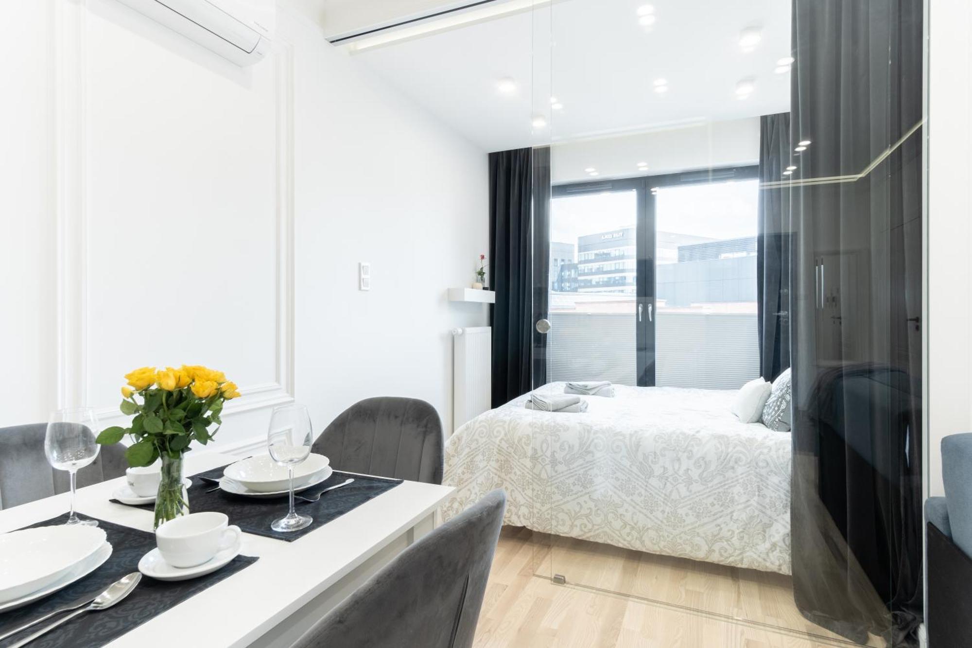Apartment Lovely Flat Fabryczna Street Ac Free Parking Krakau