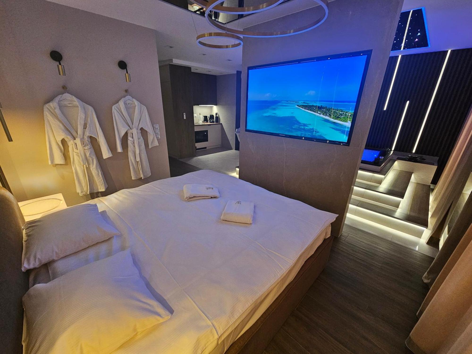 Masarska 8 Vip Jacuzzi Apartment *