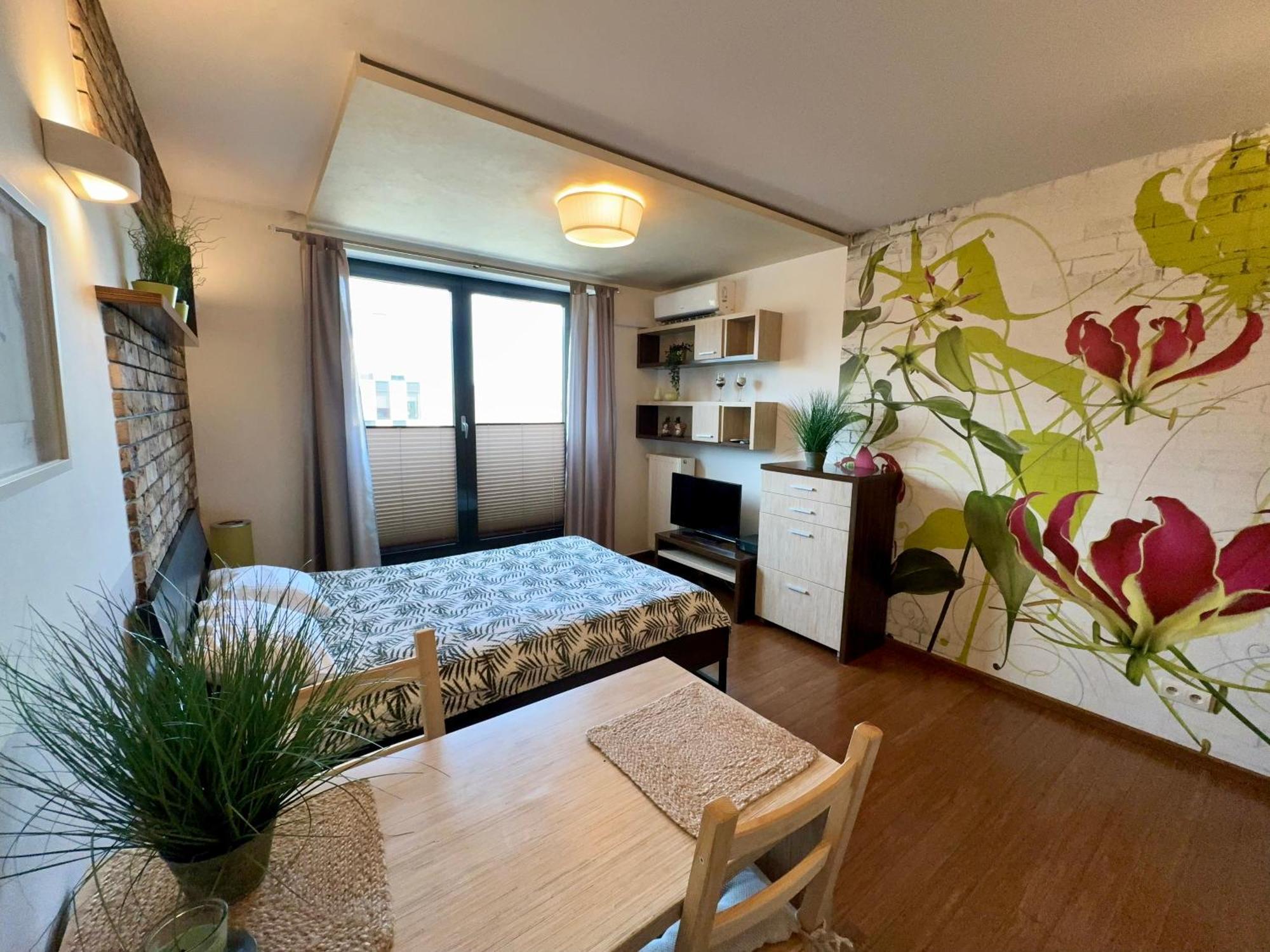 Modern & Cozy In The Centre Of Close To The Station Apartment