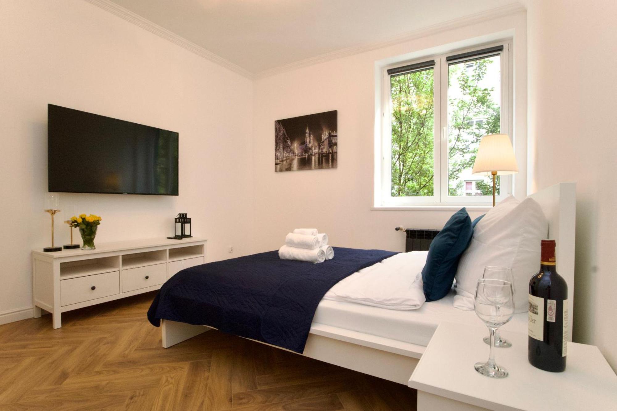 Apartment K22 *