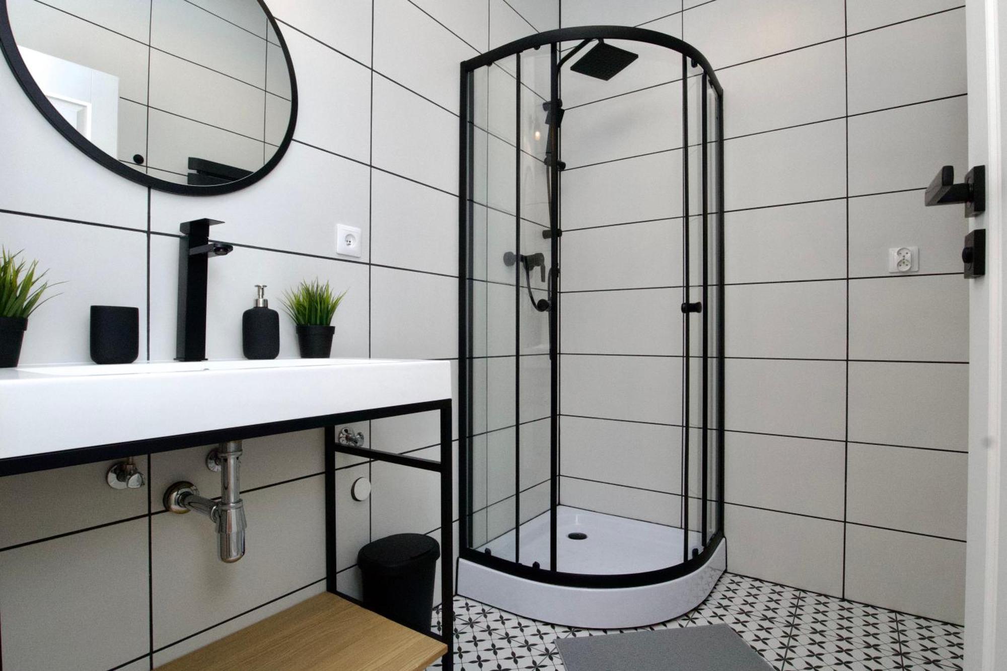 Apartment K22 *