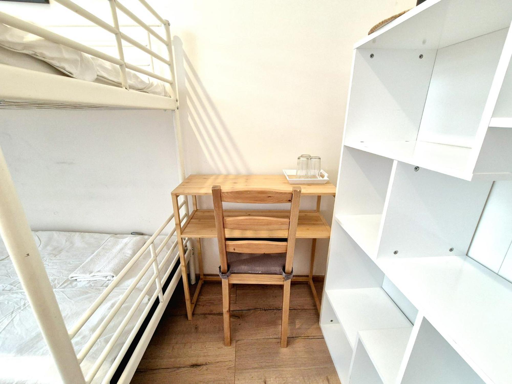 Hostel Pini - Przytulne W Centrum Krakowa *