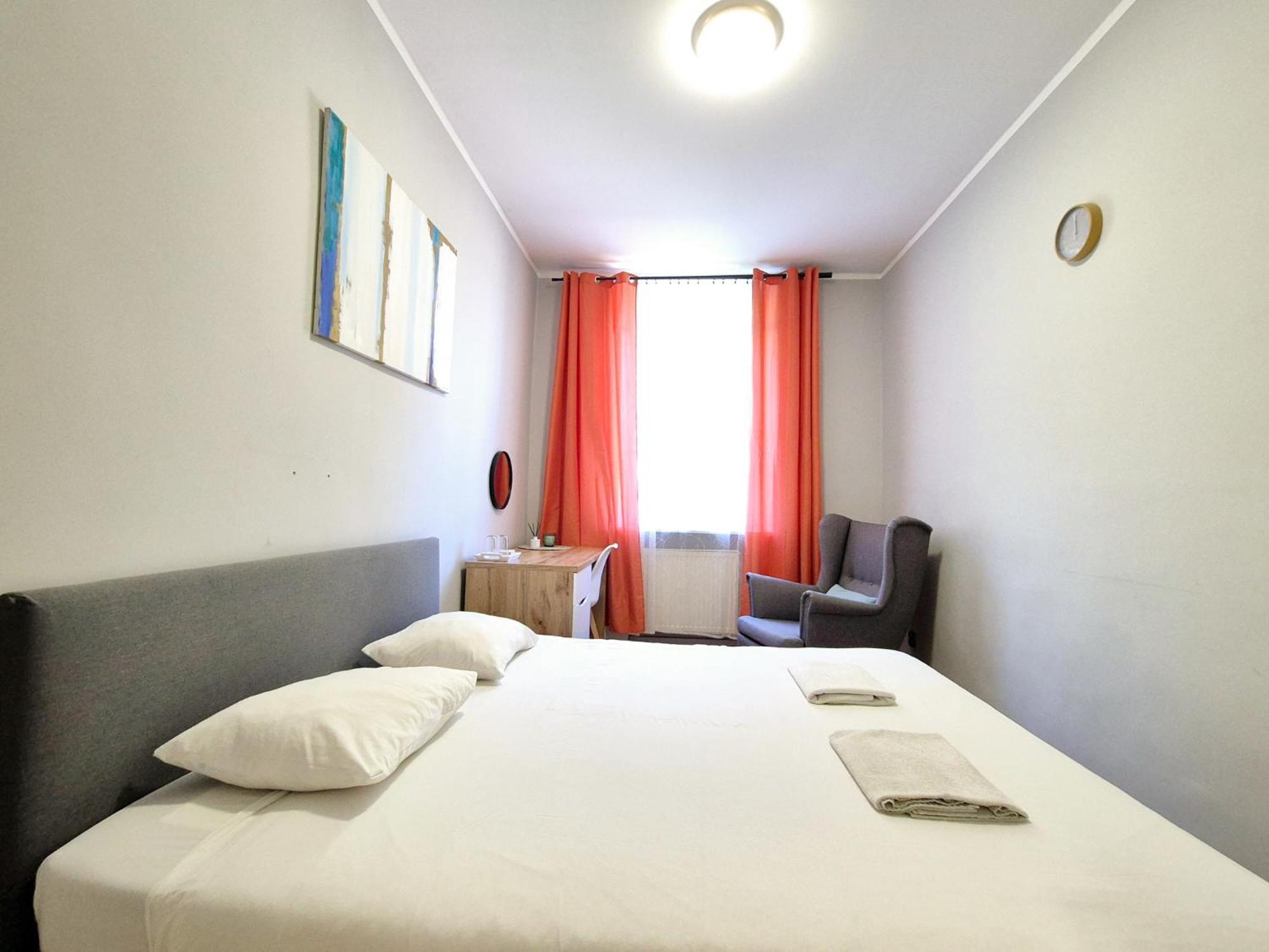 Pini - Przytulne W Centrum Krakowa Hostel