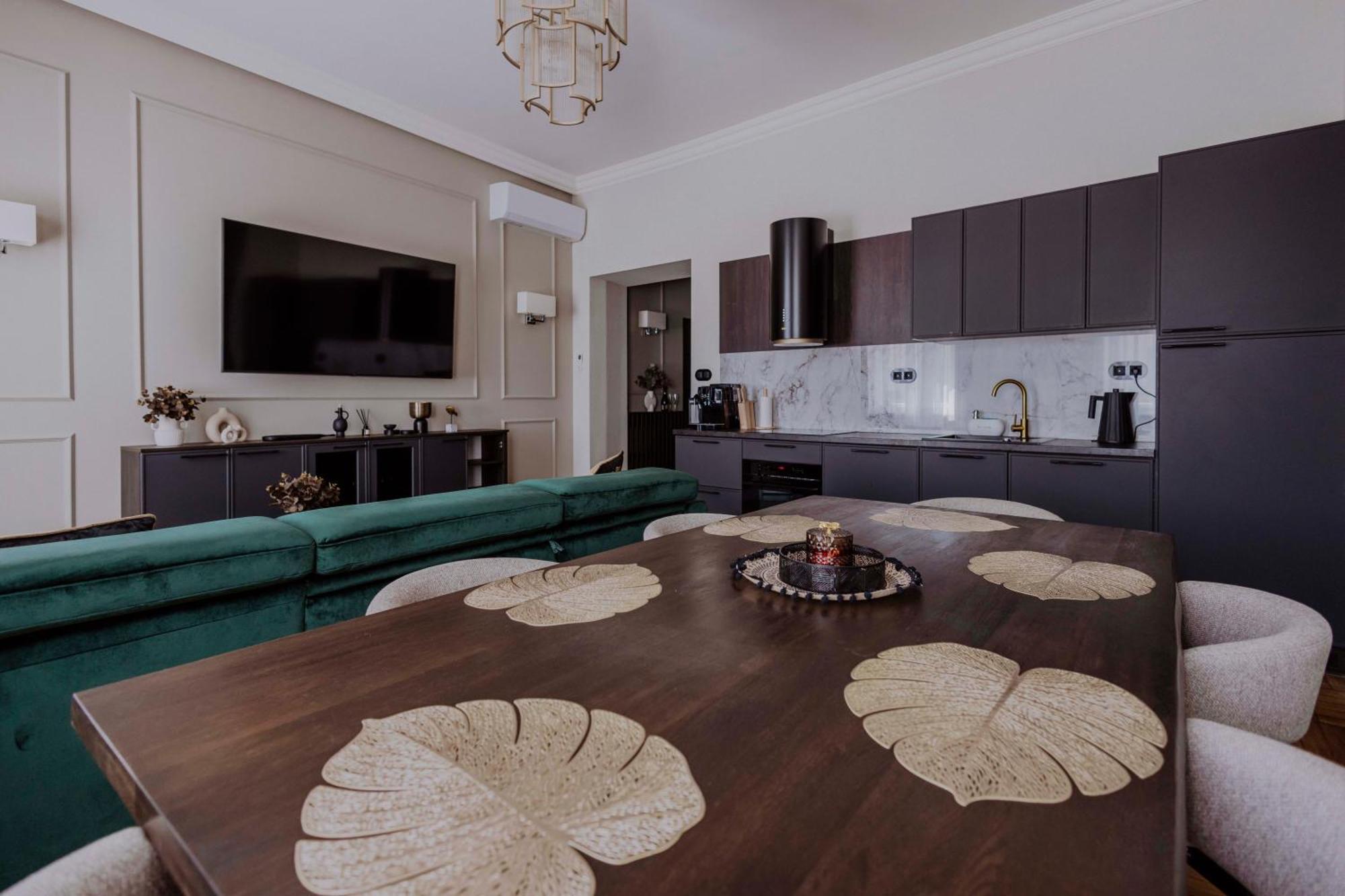 Crown Pearl - Wonderful Apartment, 110scm, 4 *
