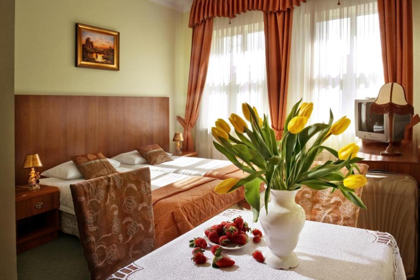 Red Carpet Premium 3* Krakow