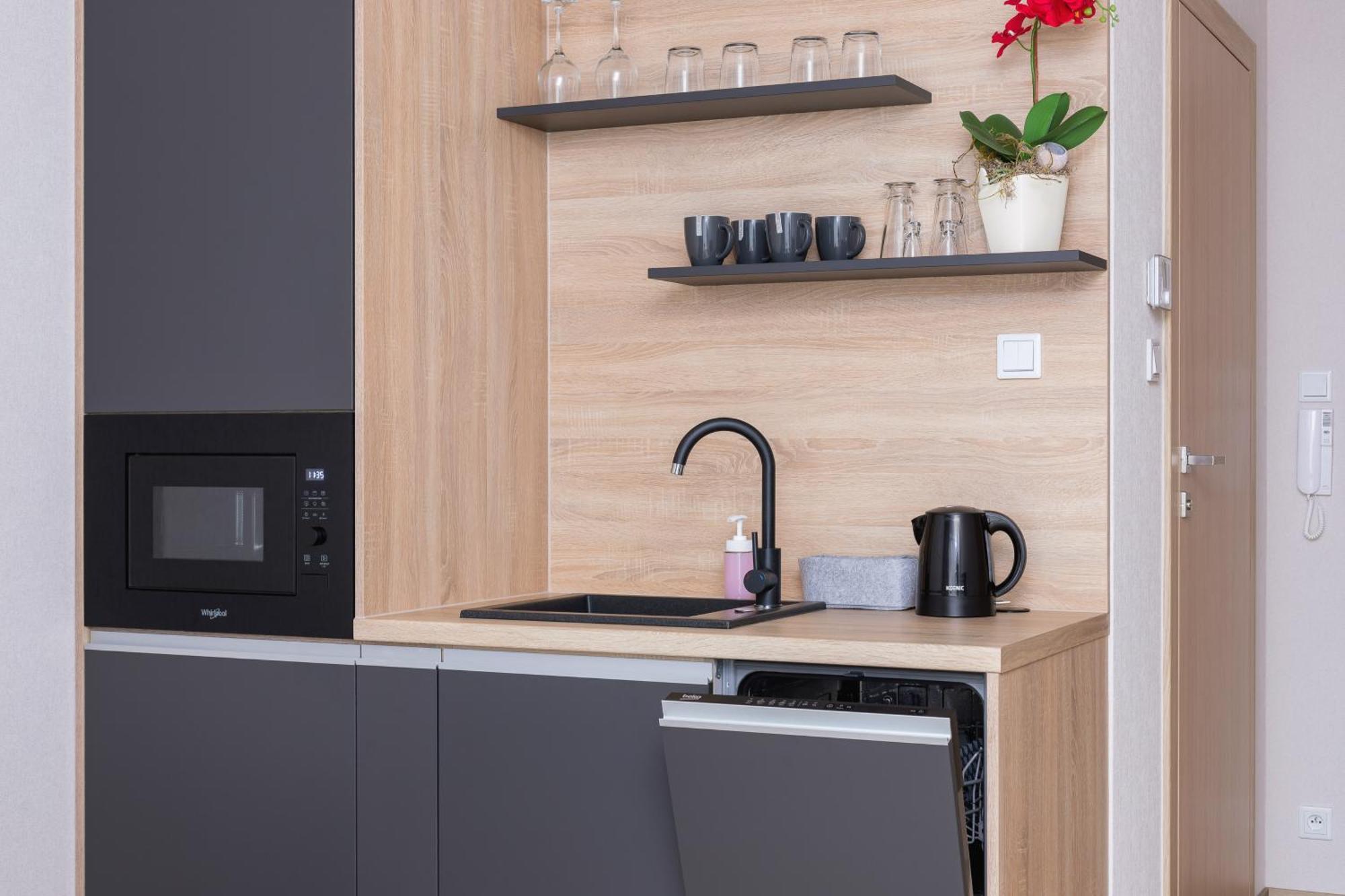 Modern With Air Conditioning In Downtown By Renters Apartamento