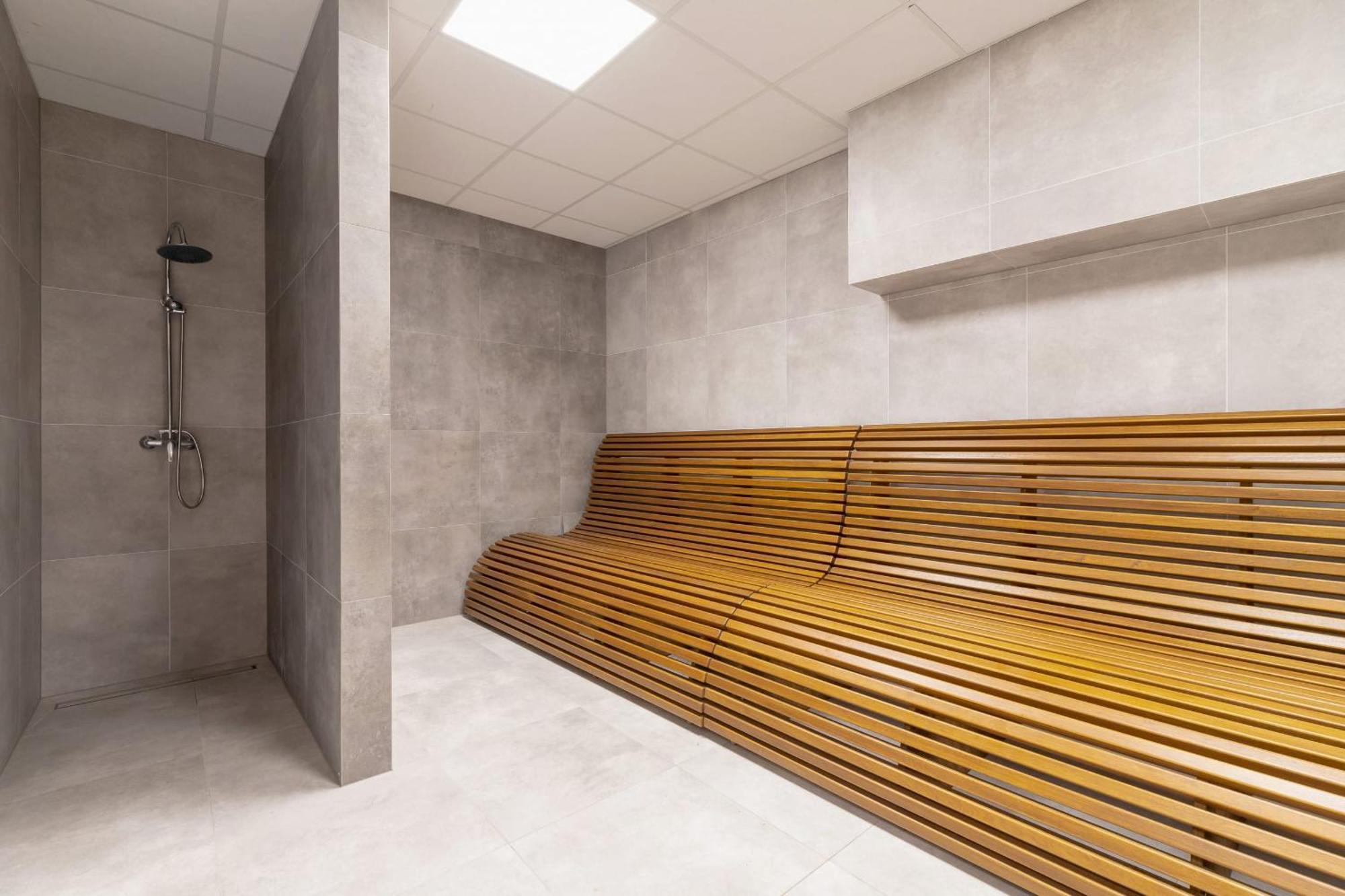 Modern With Air Conditioning In Downtown By Renters Apartamento