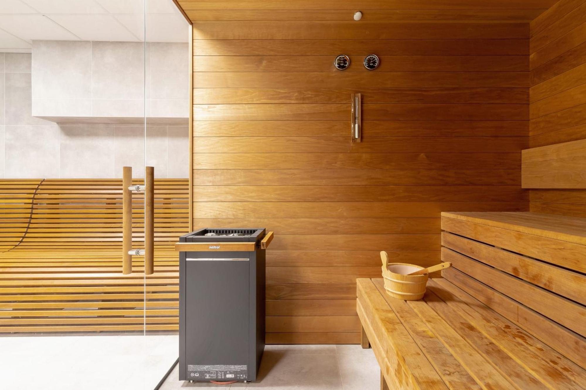 Modern With Air Conditioning In Downtown By Renters * Cracóvia