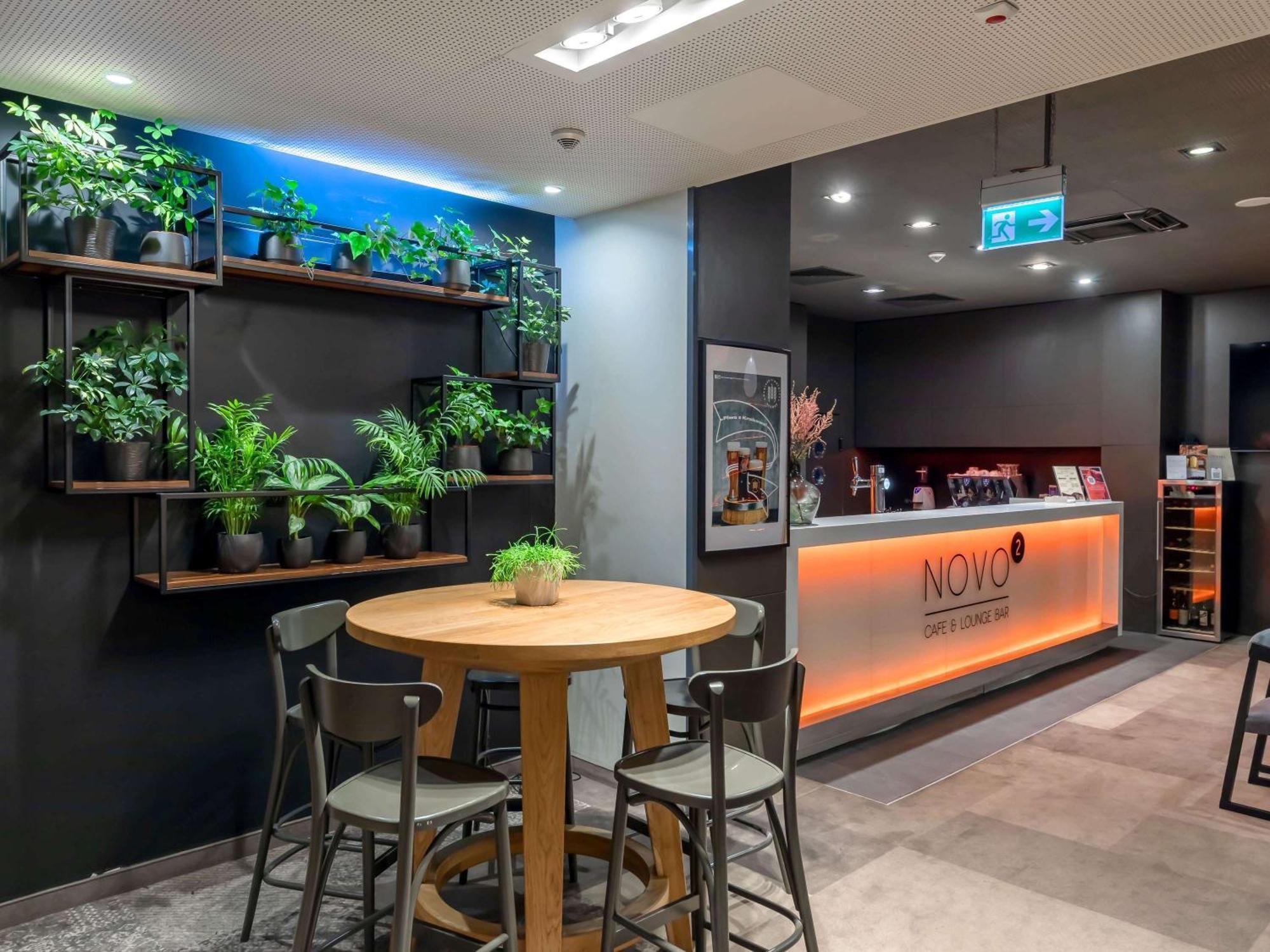 Novotel West Hotel 4*