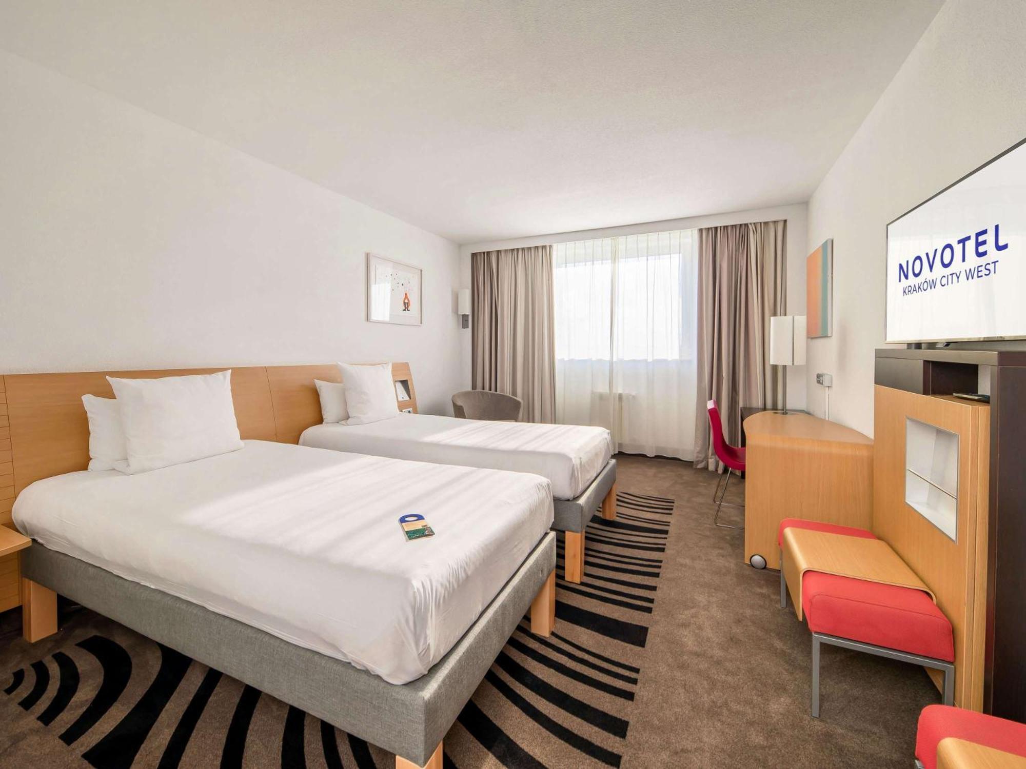 Novotel West 4*