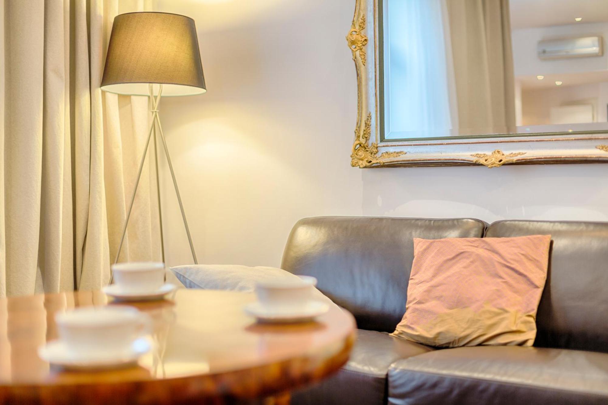 Apartamento Tyzenhauz Krowoderska Street