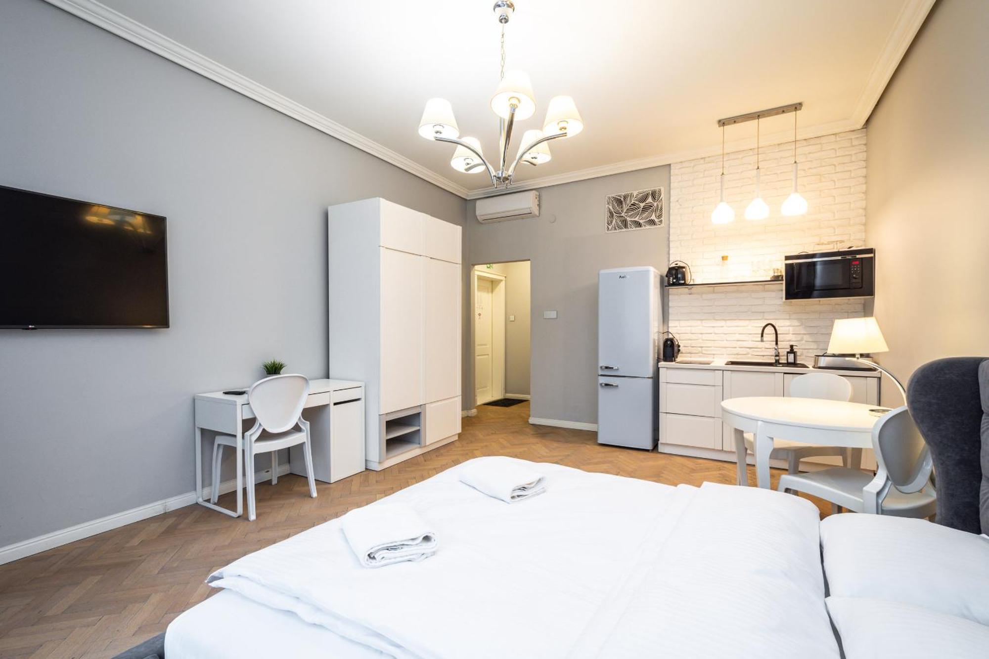 Rentplanet - Krasinskiego Apartamento