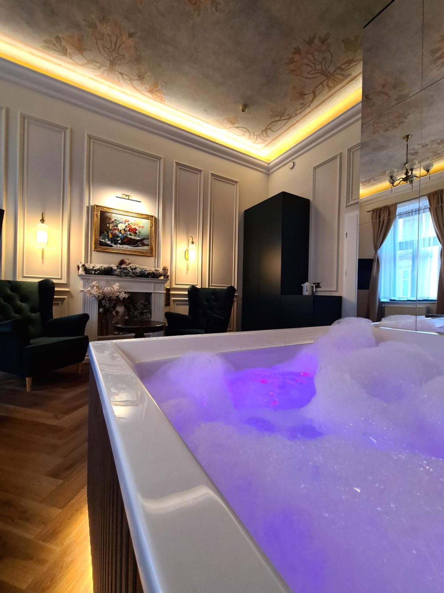 Apartment Art Jacuzzi Koletek Krakow