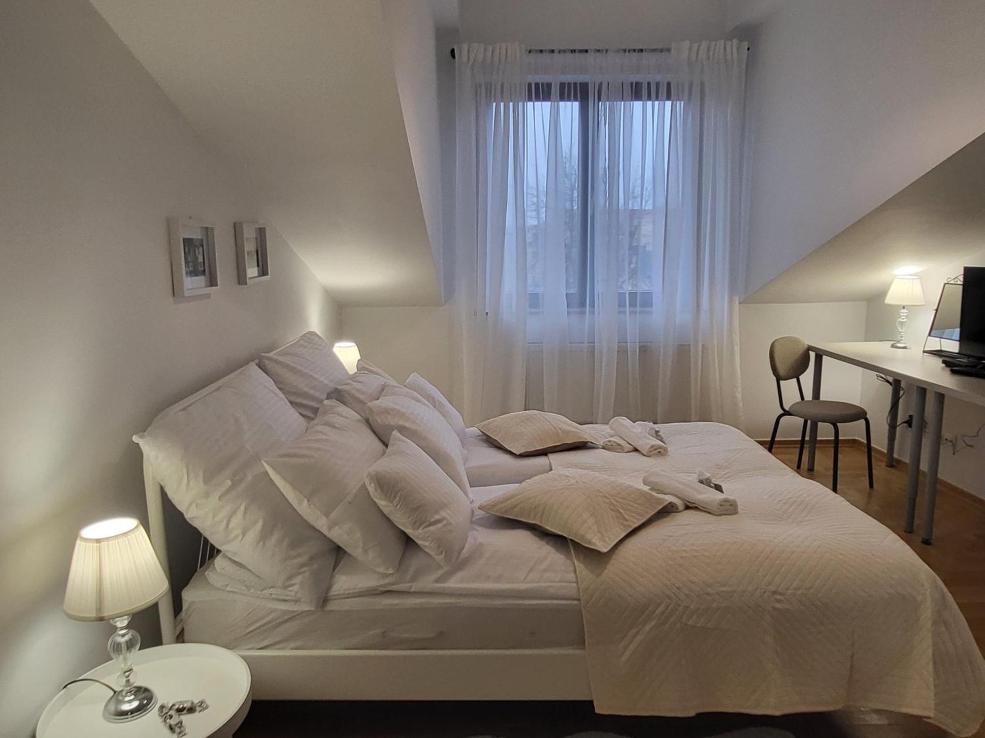 Kochanowskiego 12 * Krakow