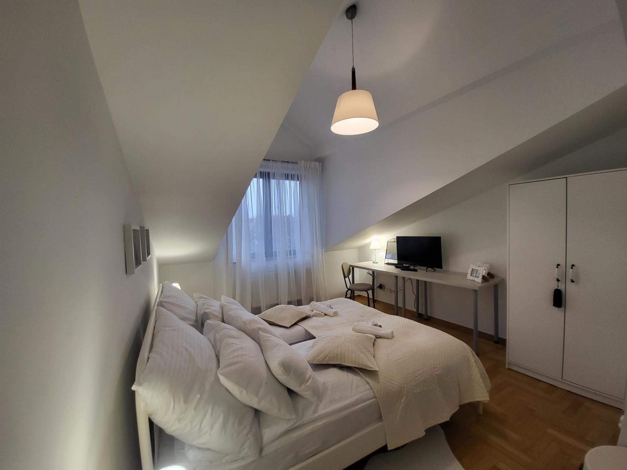 Kochanowskiego 12 * Krakow