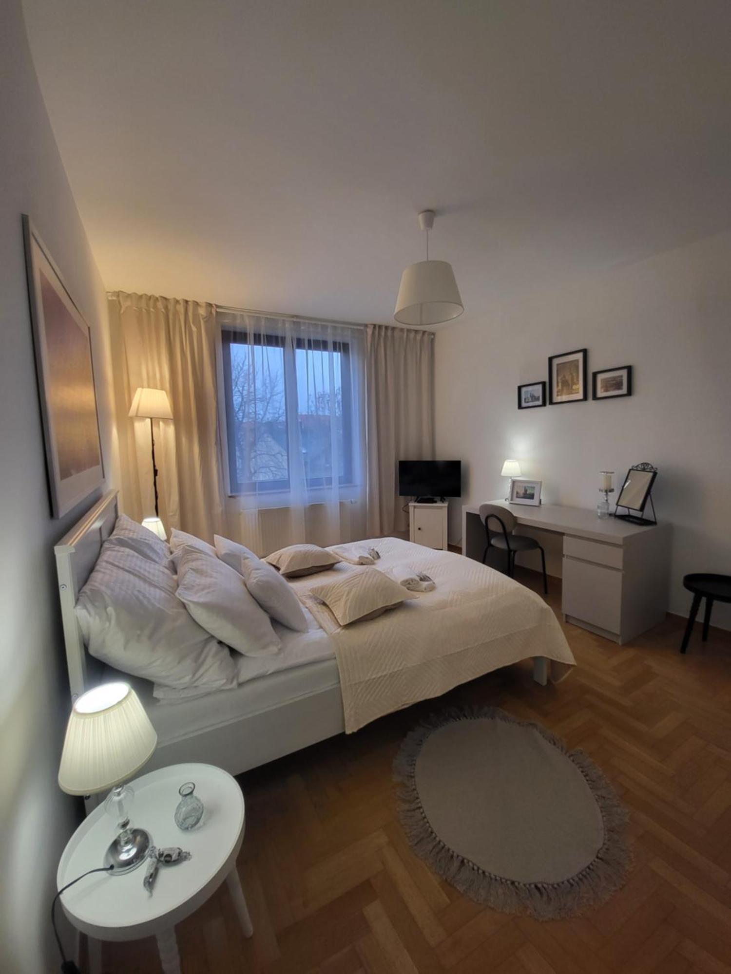 Kochanowskiego 12 * Krakow