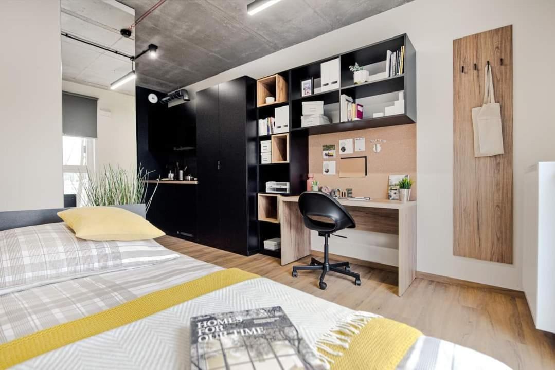 Shed Living Aparthotel *