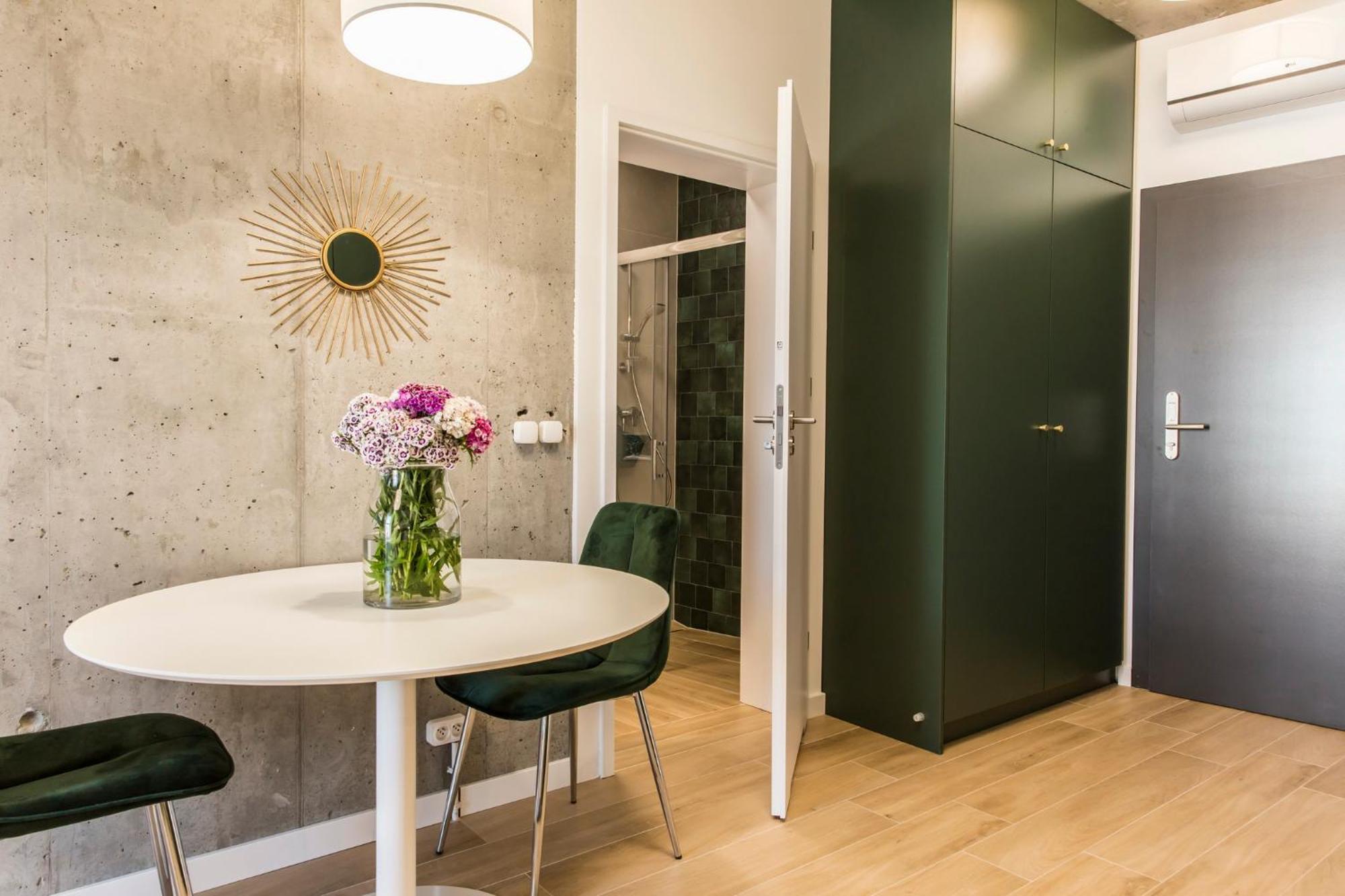 Piedmont House Apartment *