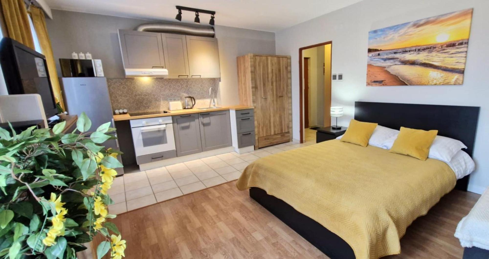 Cozy Modern Sunrise 35m2 Balcony 3 Persons Apartment *