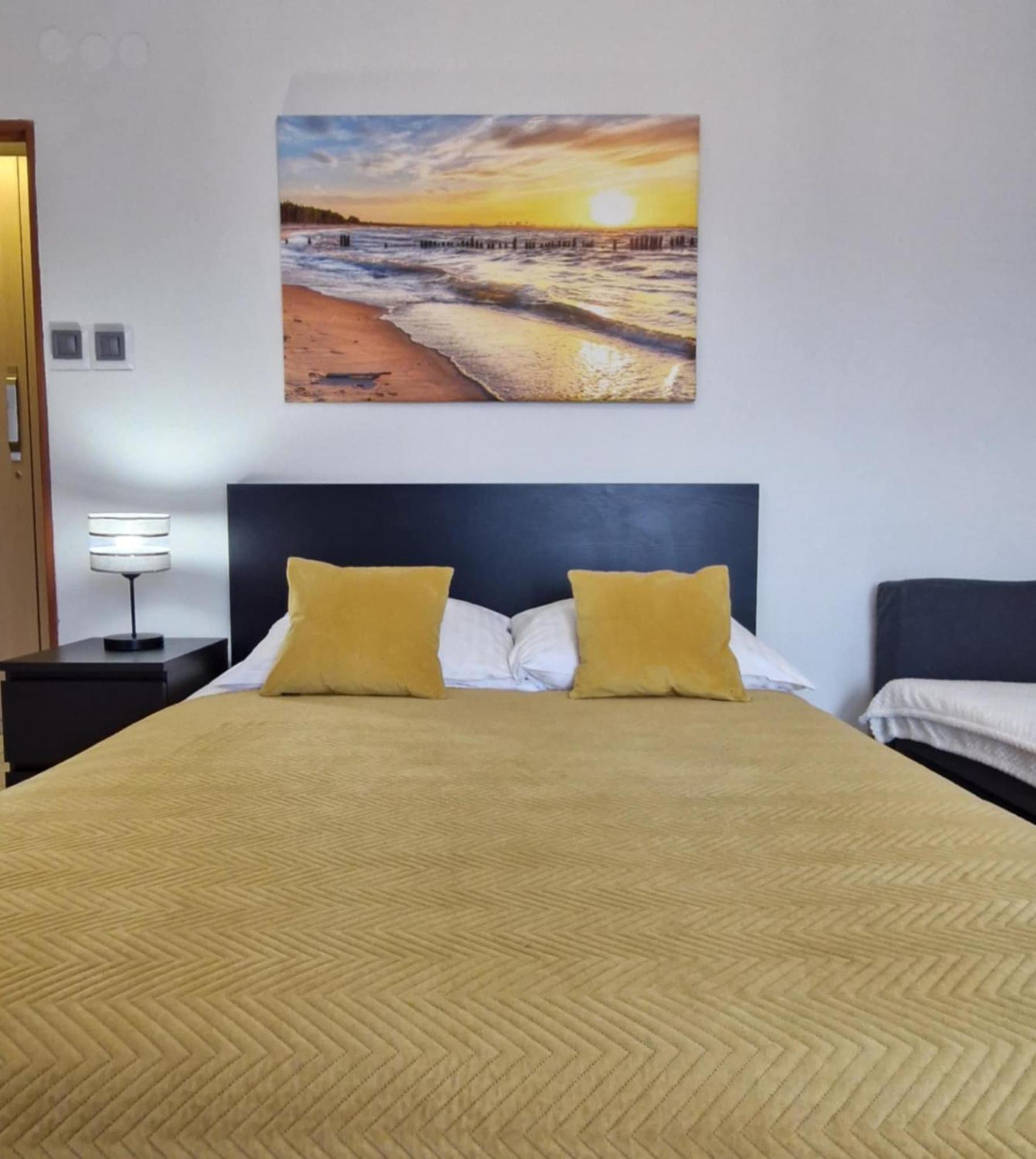 Cozy Modern Sunrise 35m2 Balcony 3 Persons * Krakow