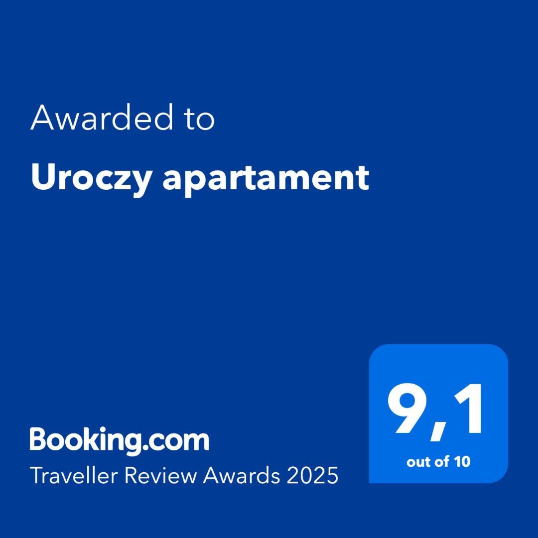 Uroczy
