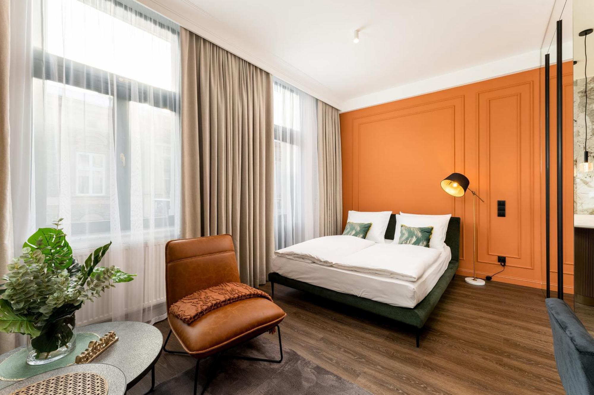 Heritage Apartment *