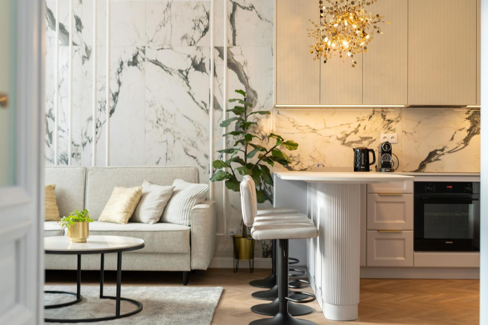 Heritage Apartment *