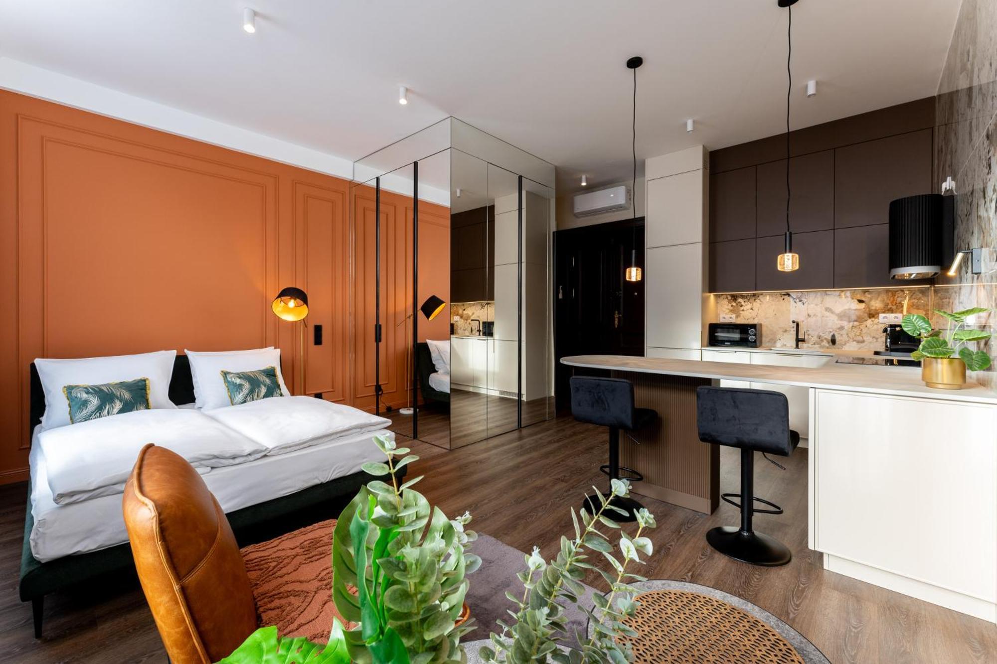 Heritage Apartment *