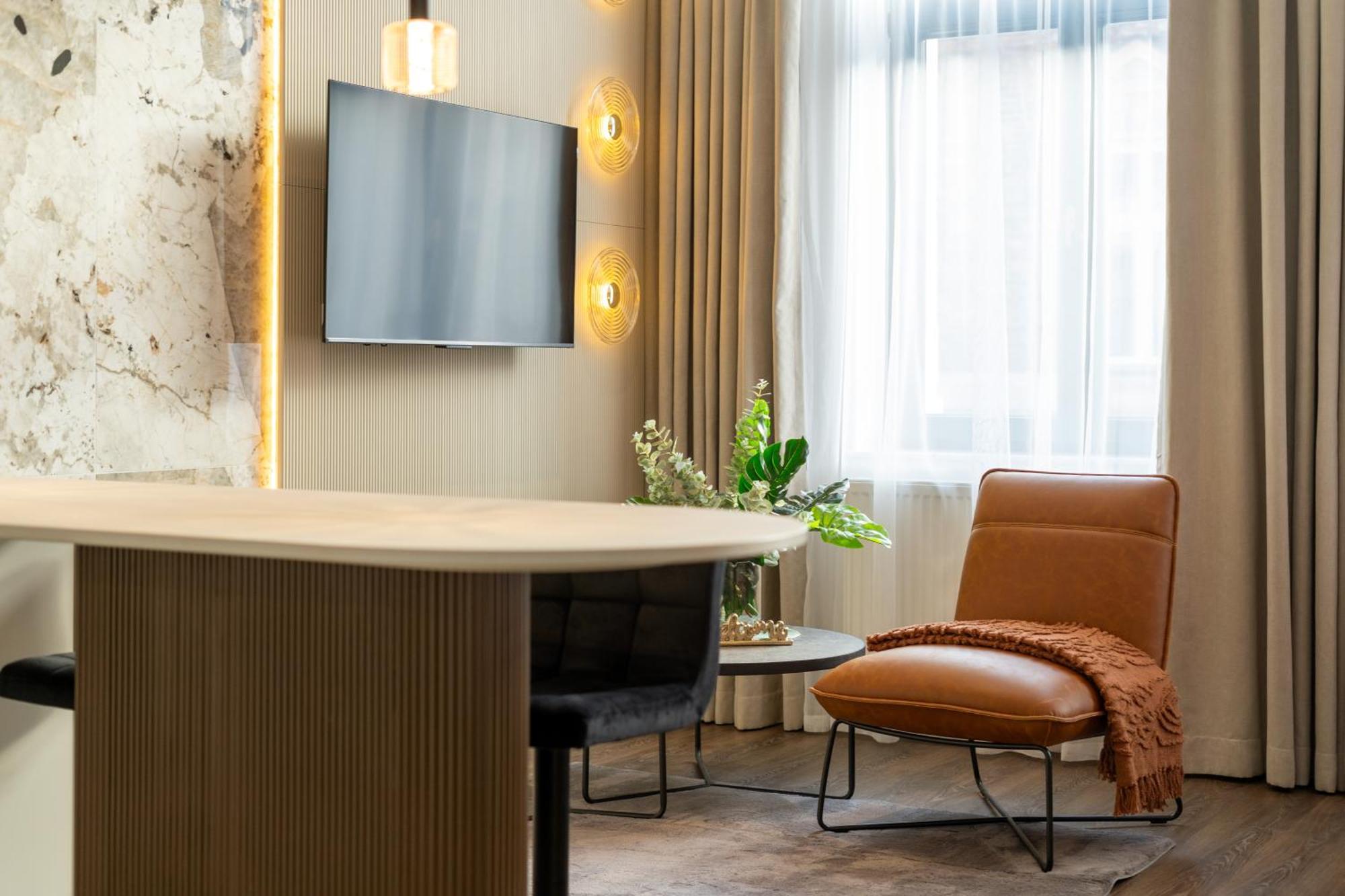 Heritage Apartment *