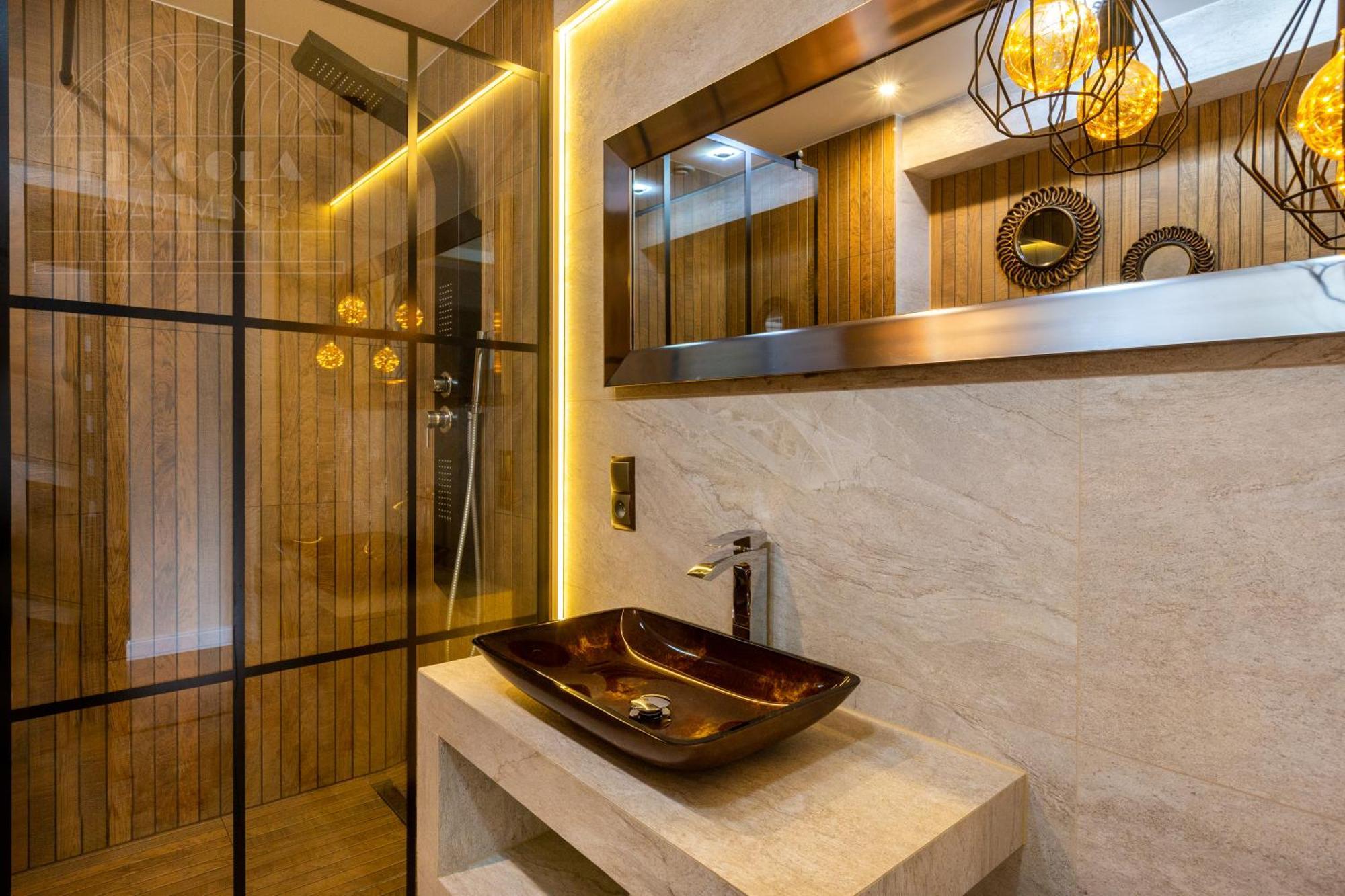 Fragola Kleparz Modern, Family Apartment *
